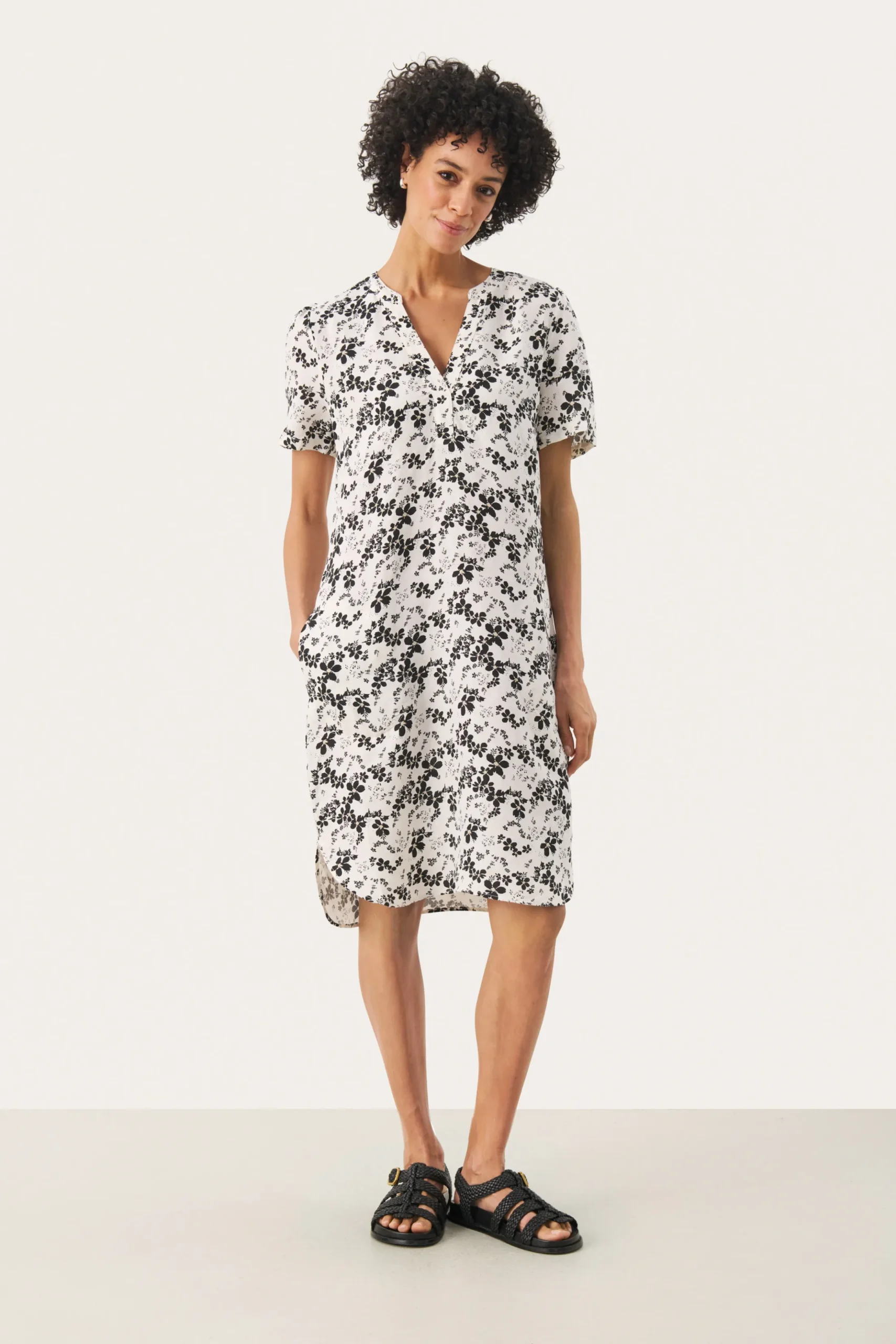 AminasePW Dress
