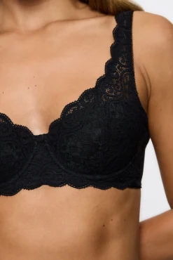 AmouretteWHP Bra
