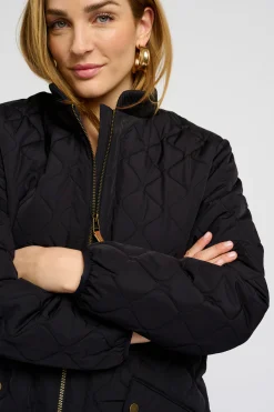 ArwenCR Outerwear