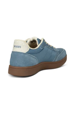 Bjork Shoe