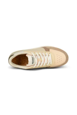 Bjork Shoe