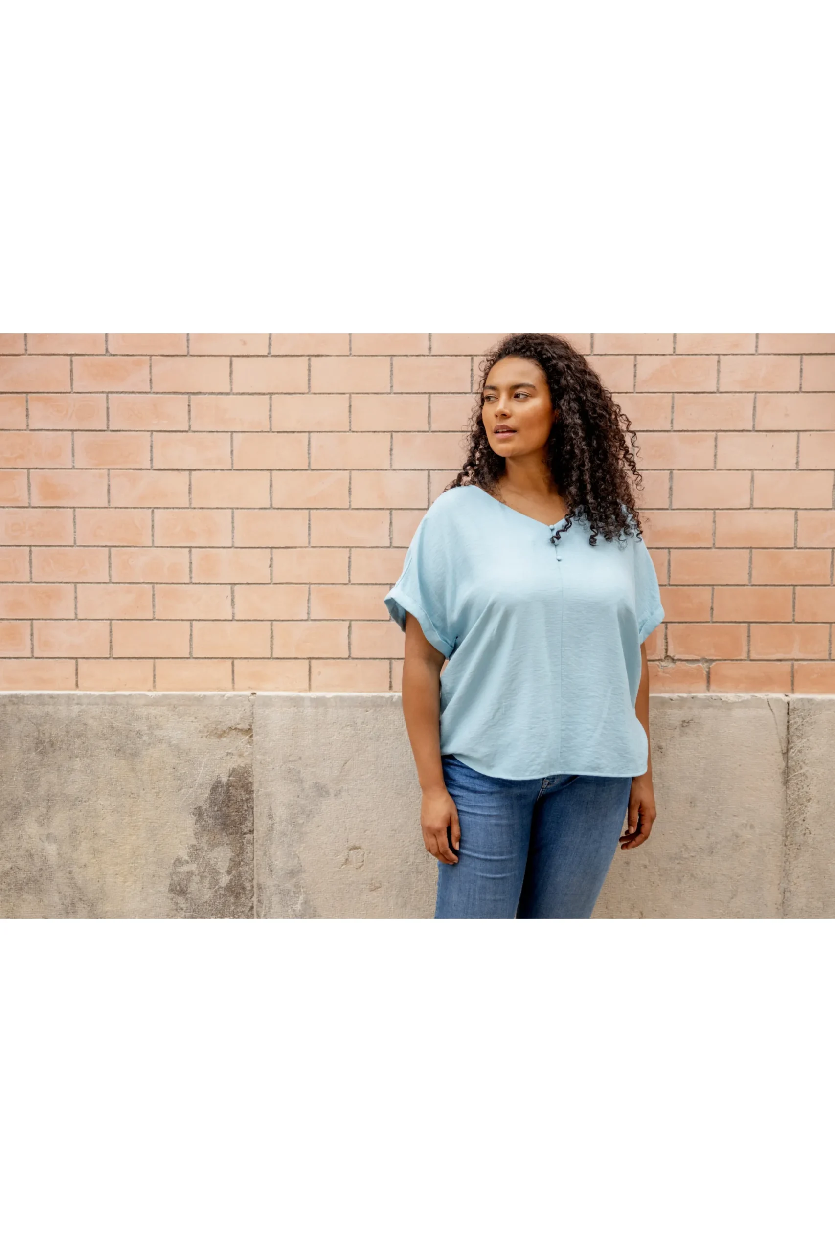 Blouse with short sleeve