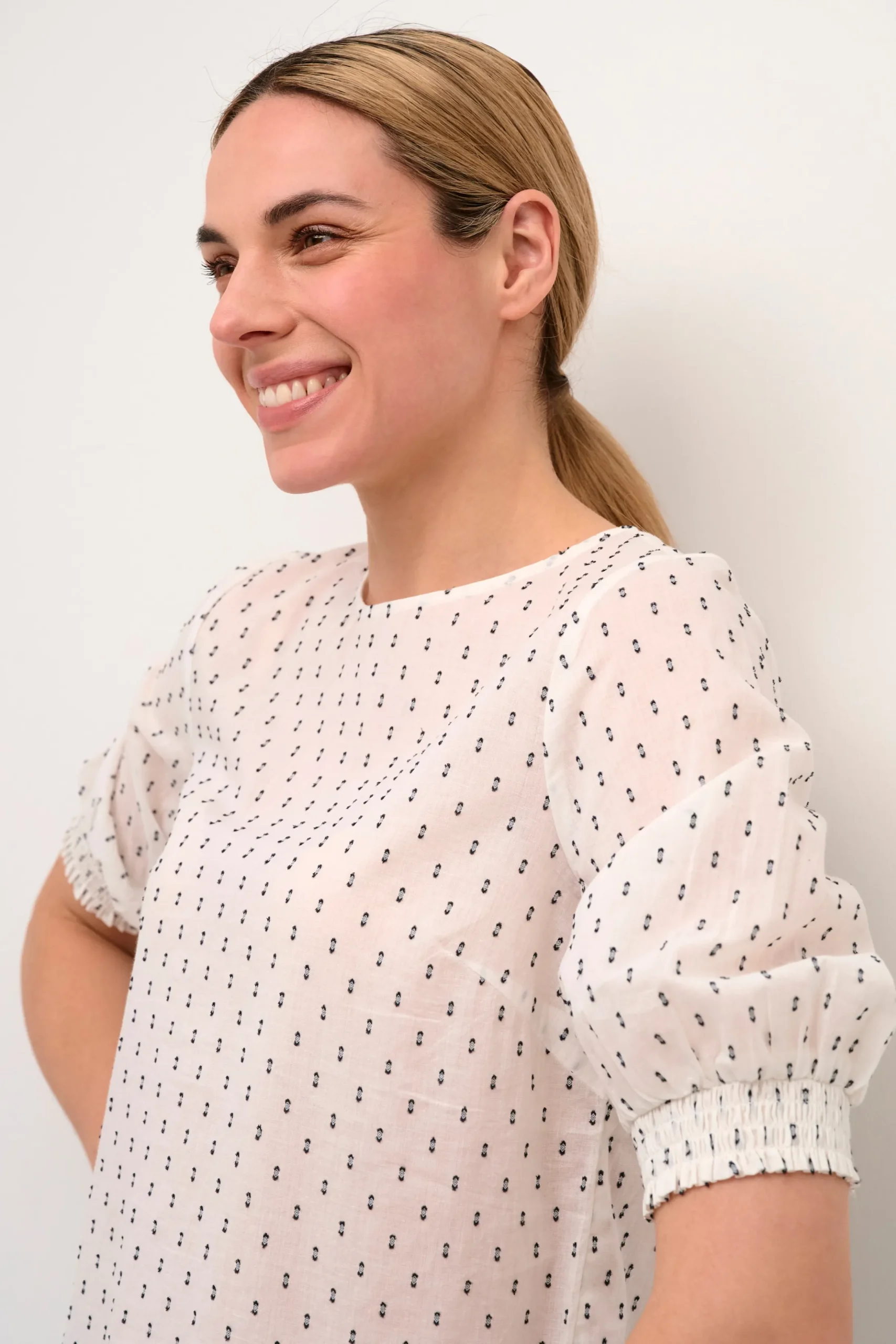 BPeldora Blouse