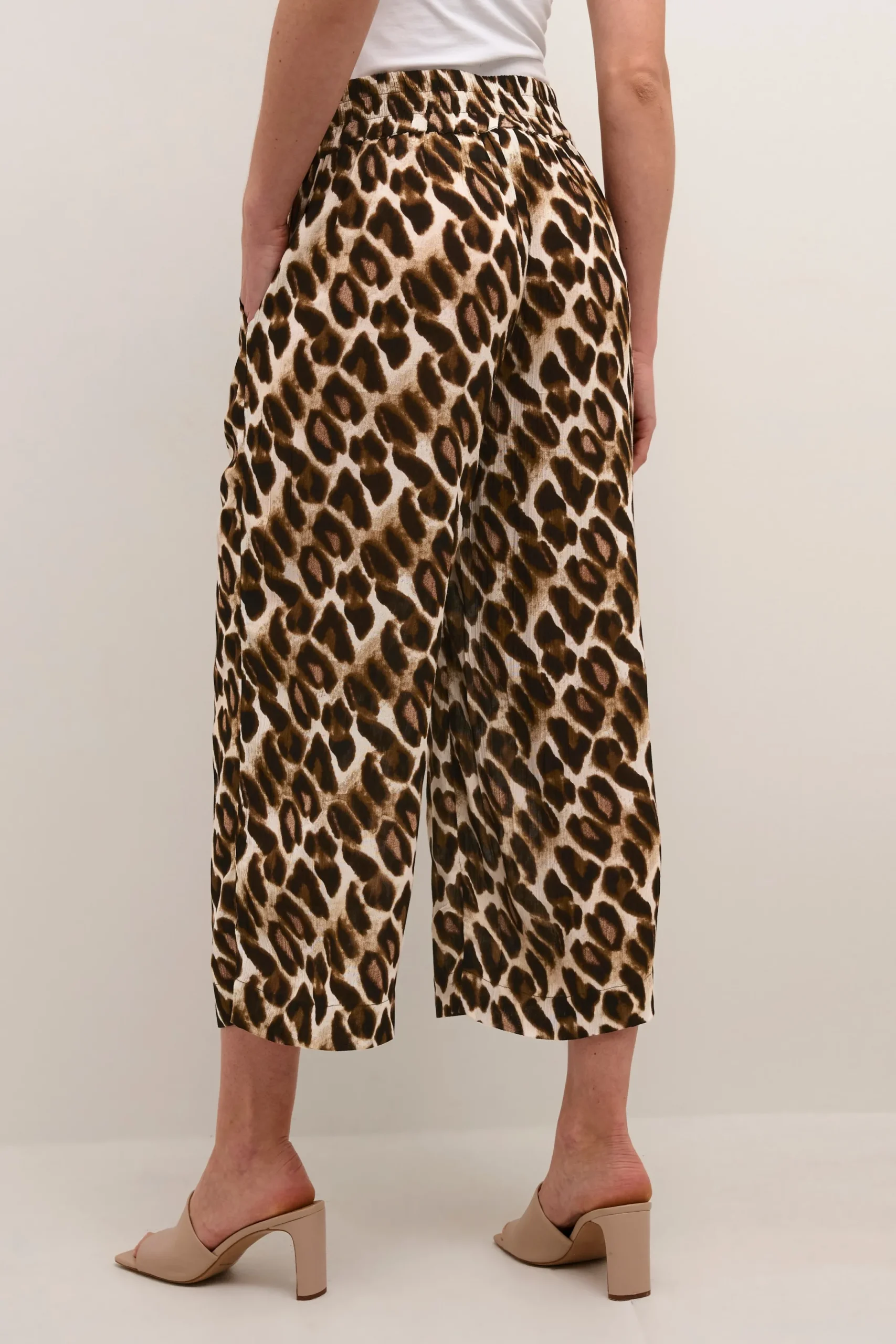 BPulla Trousers