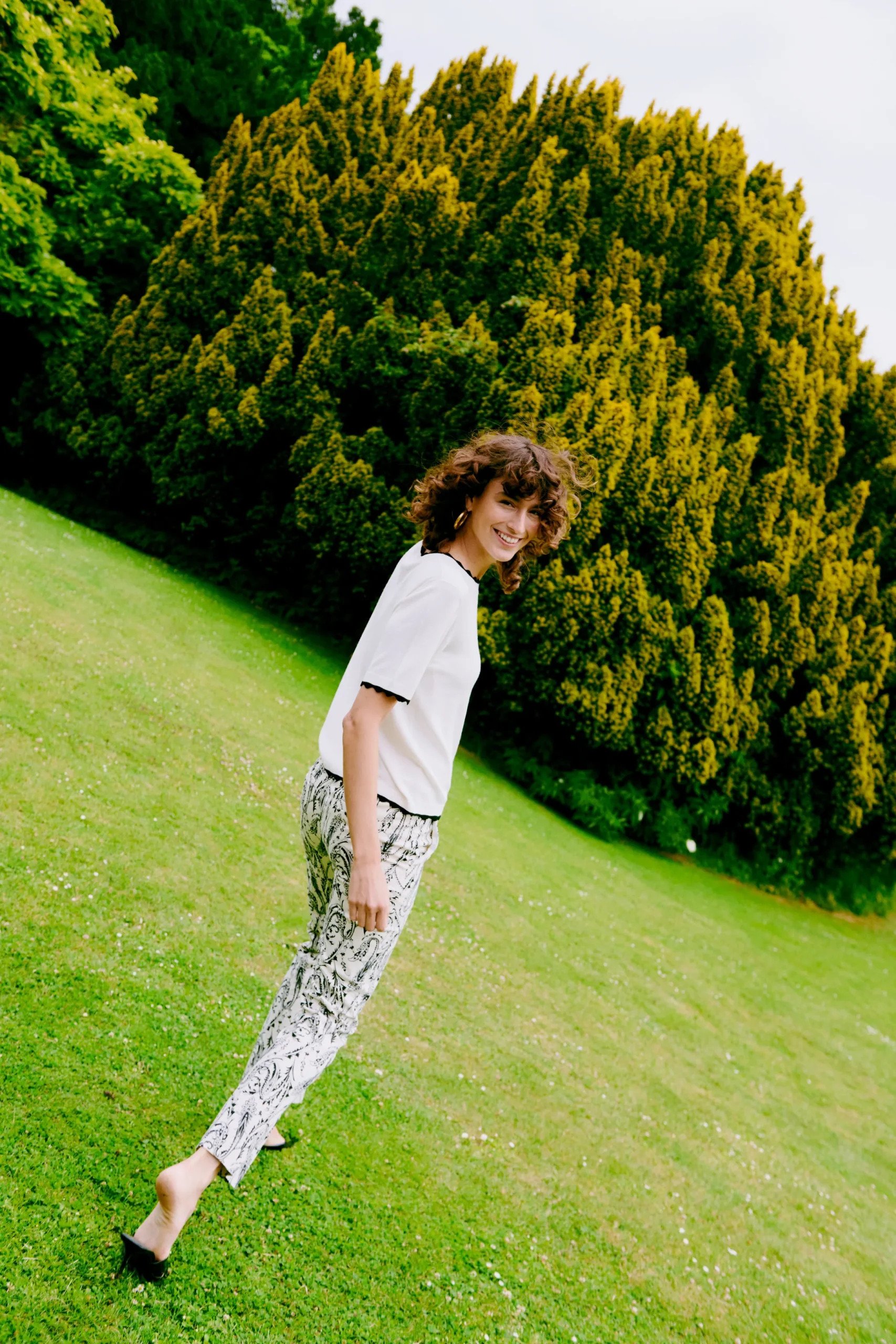 BYDECKA Trousers