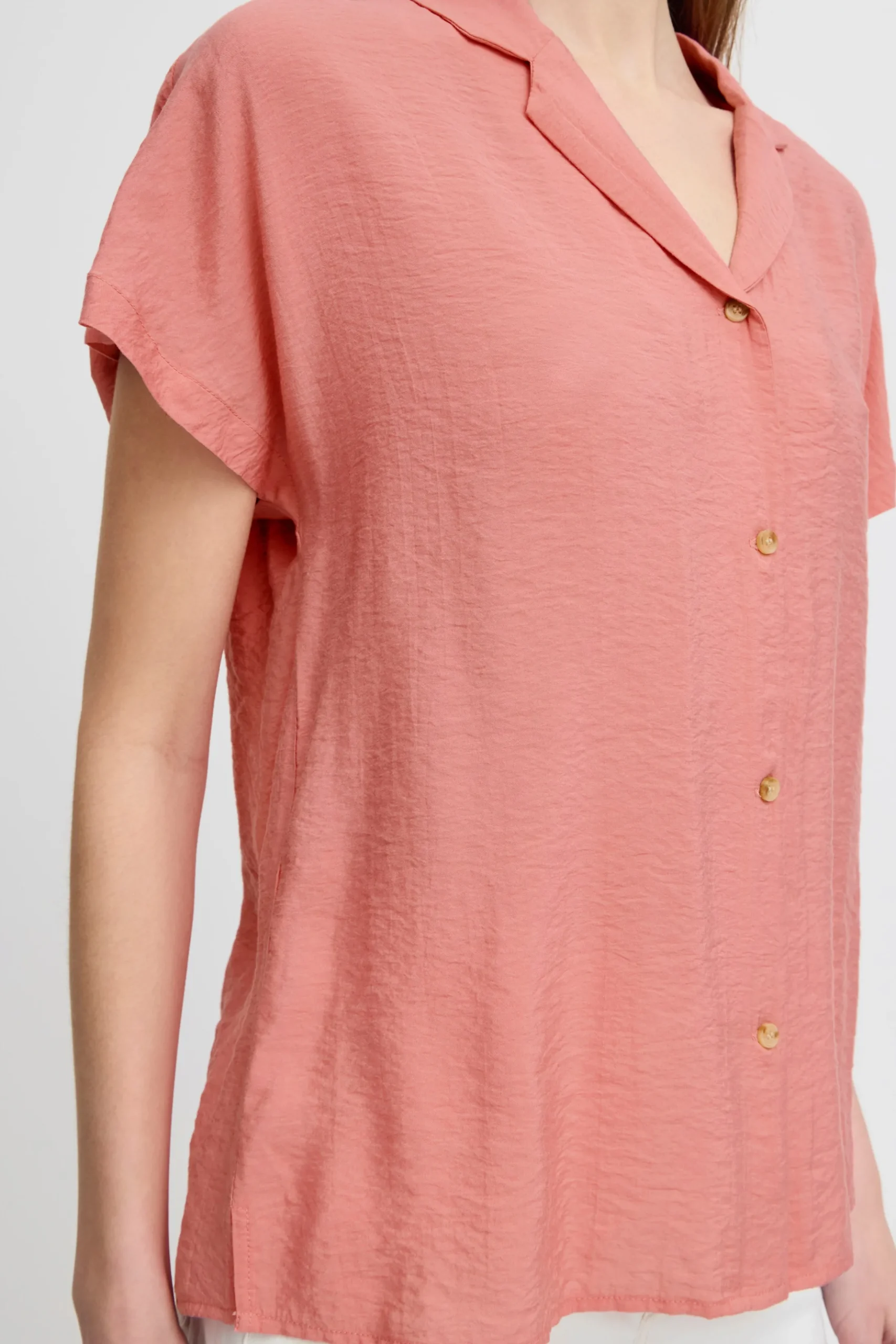 BYJENICA Shirt
