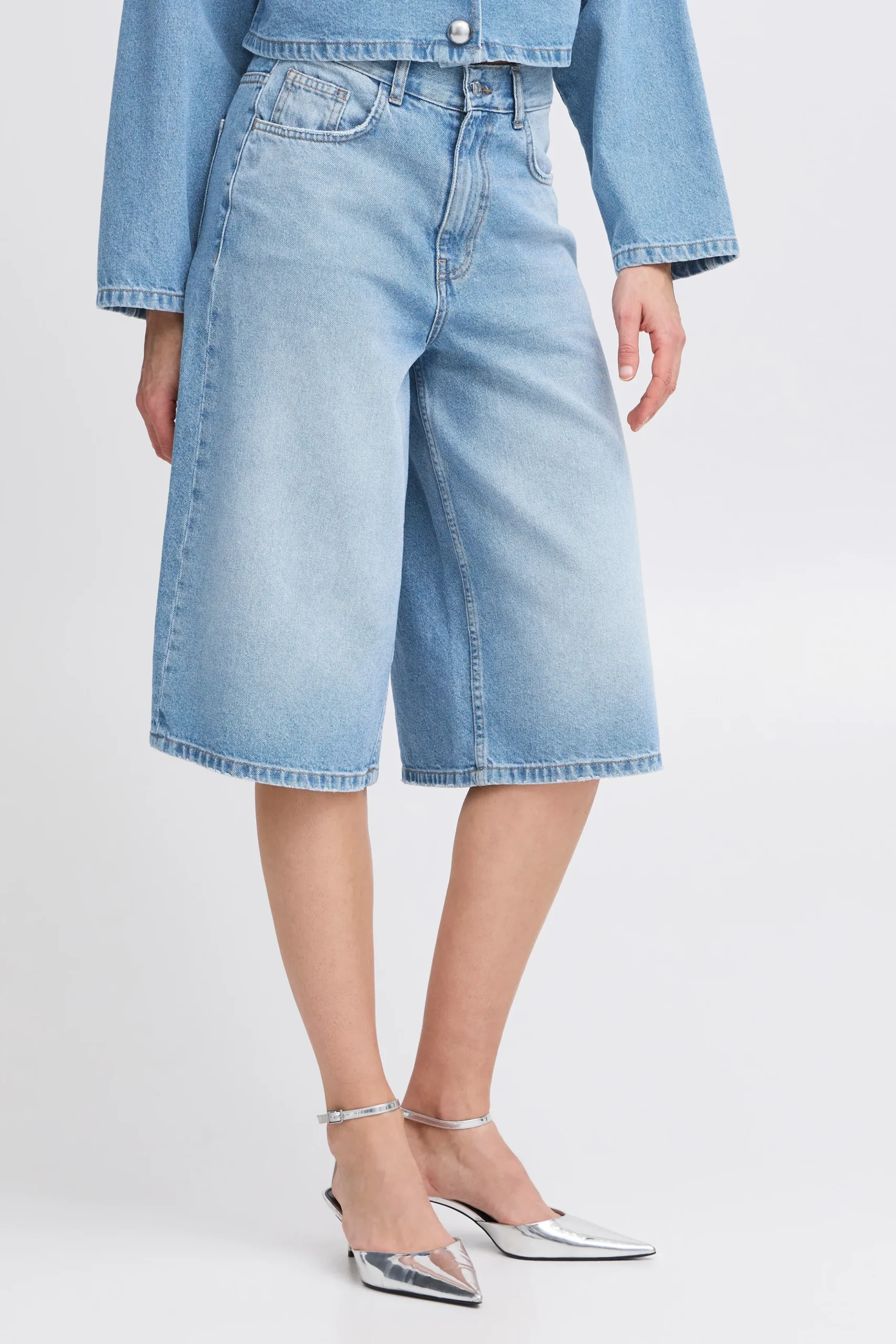 BYLUNANA Shorts
