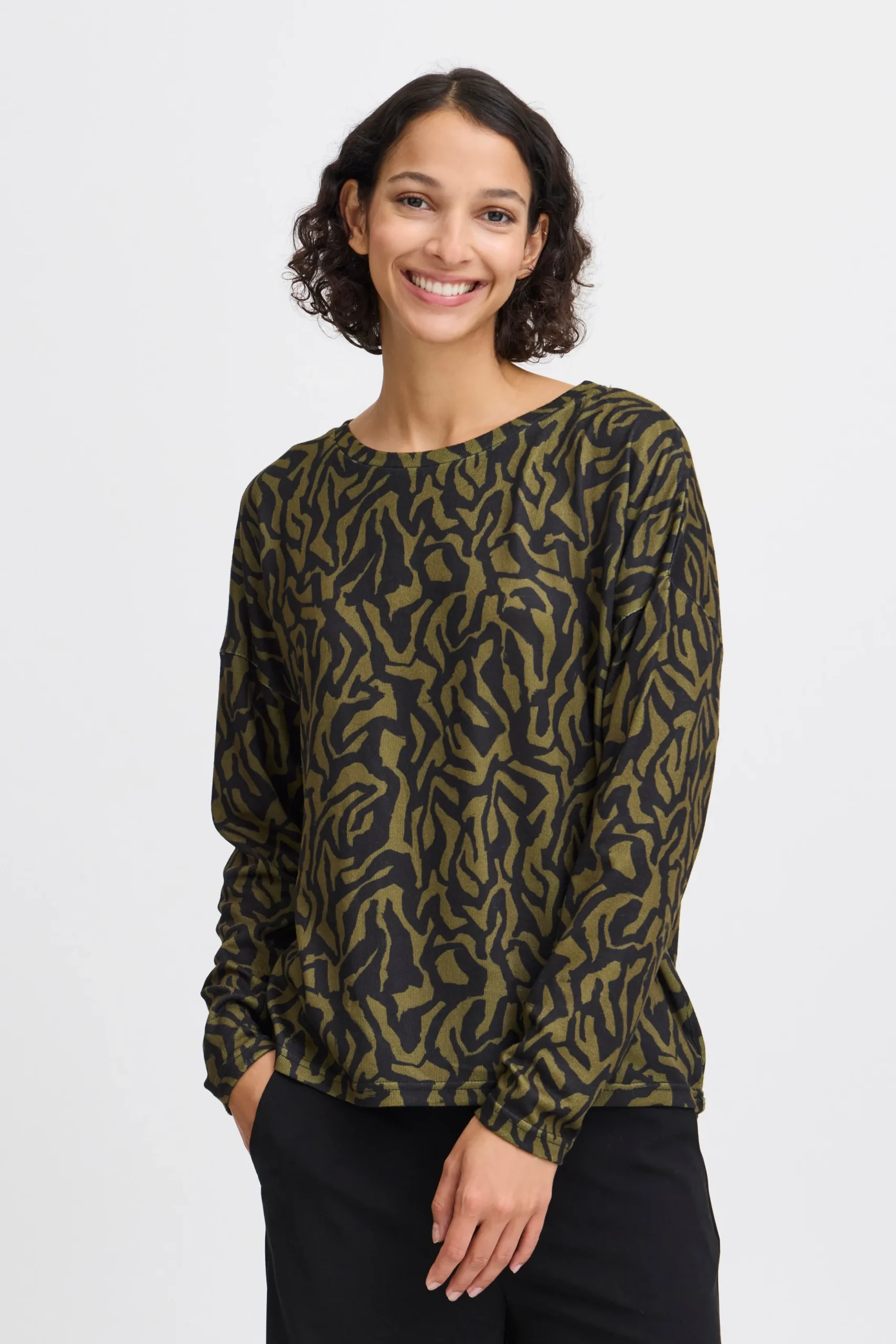 BYPIETA Pullover