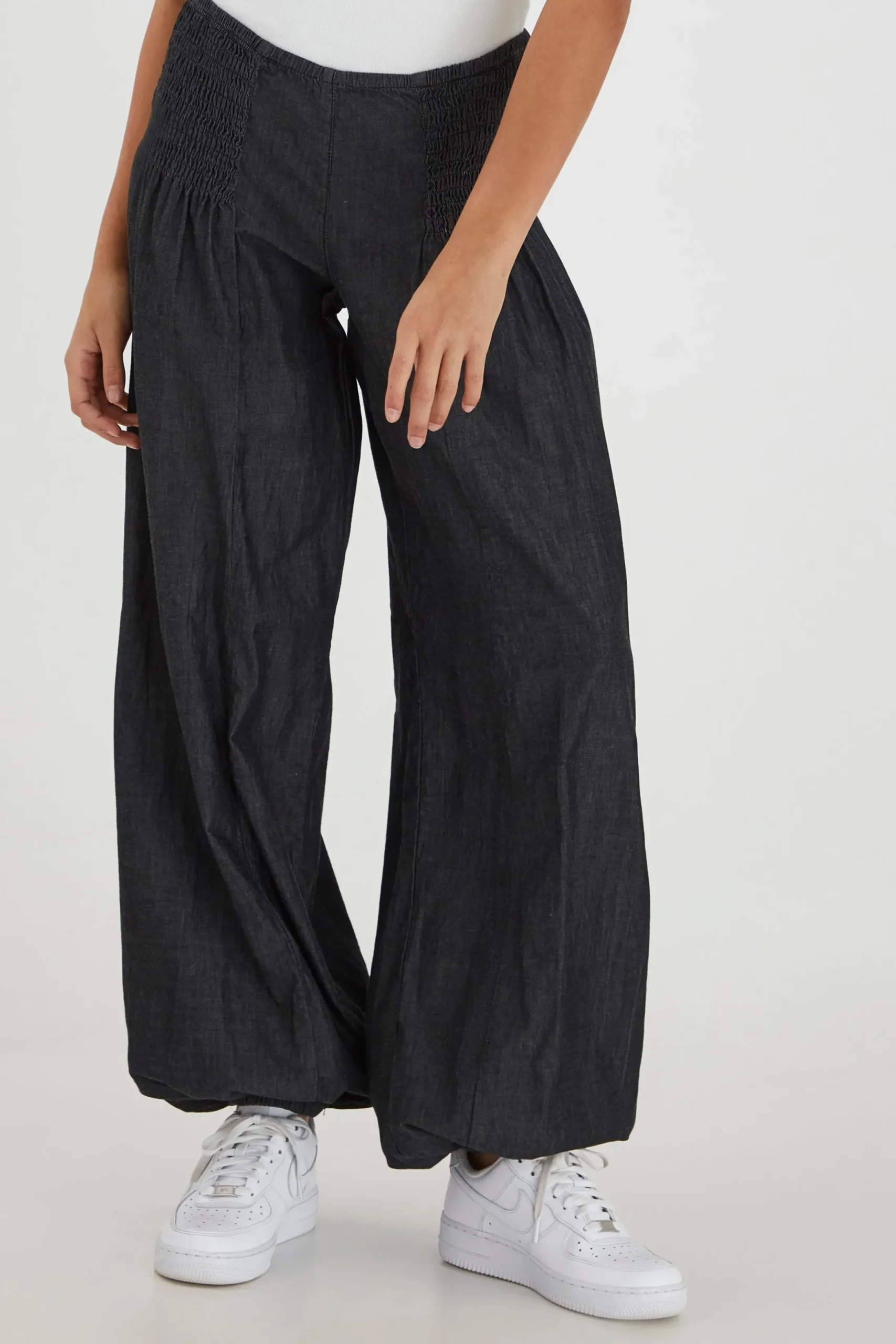 Casual pants