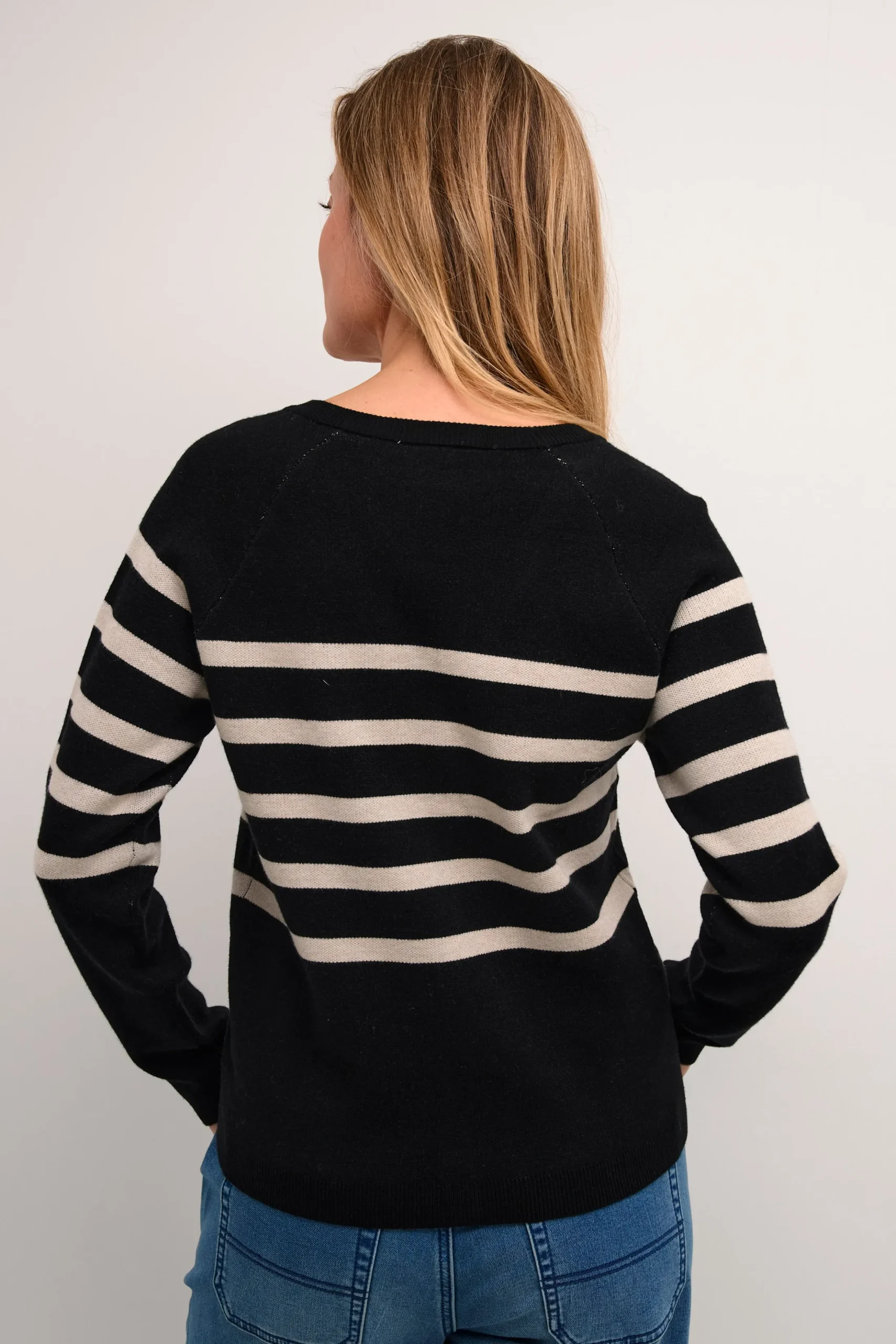 CRDela Cardigan