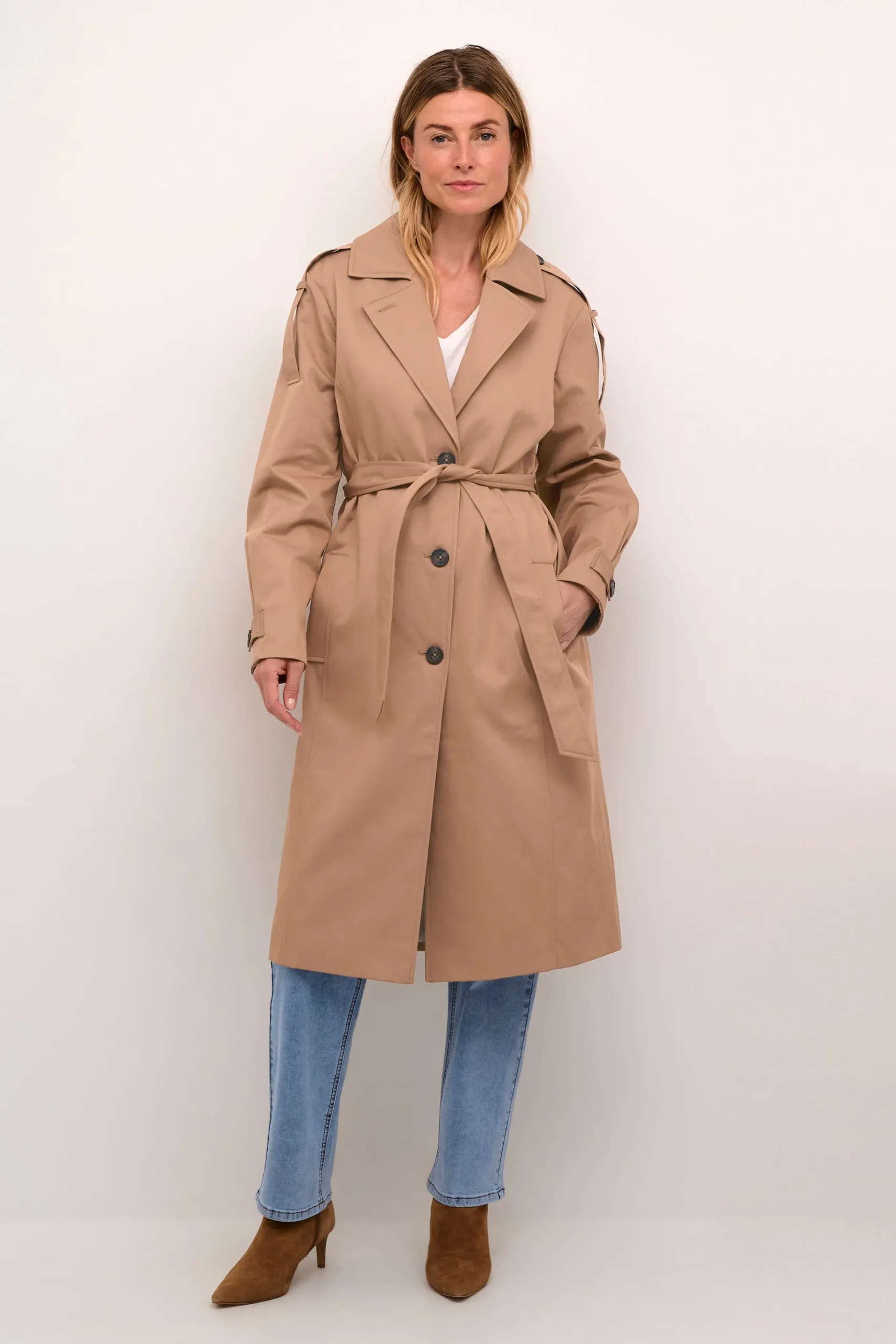 CRRea Outerwear