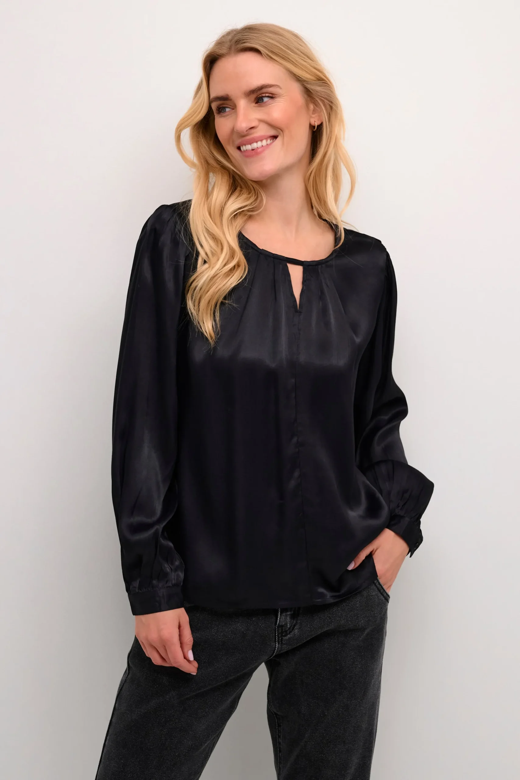 CRViria Blouse