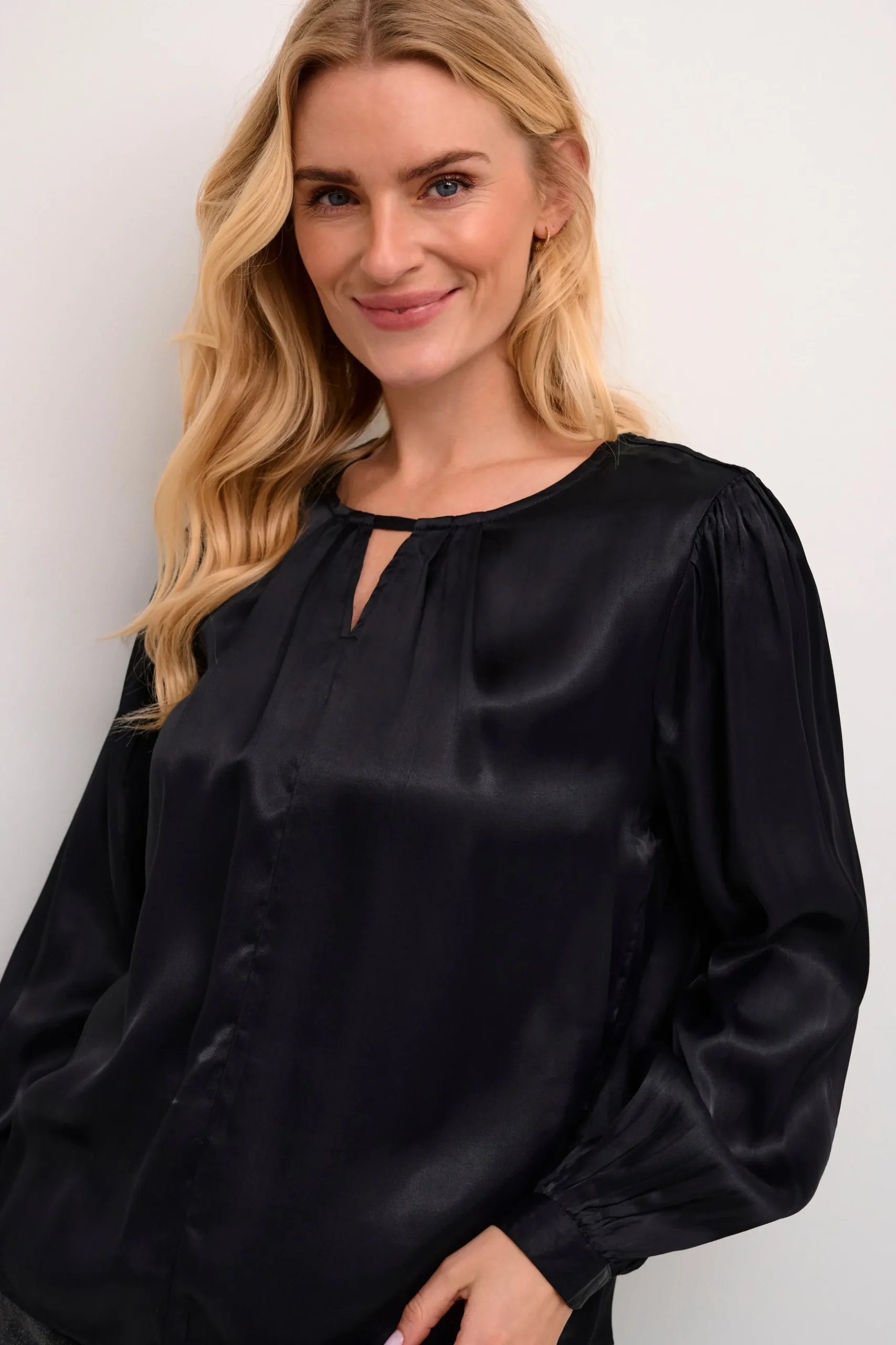 CRViria Blouse