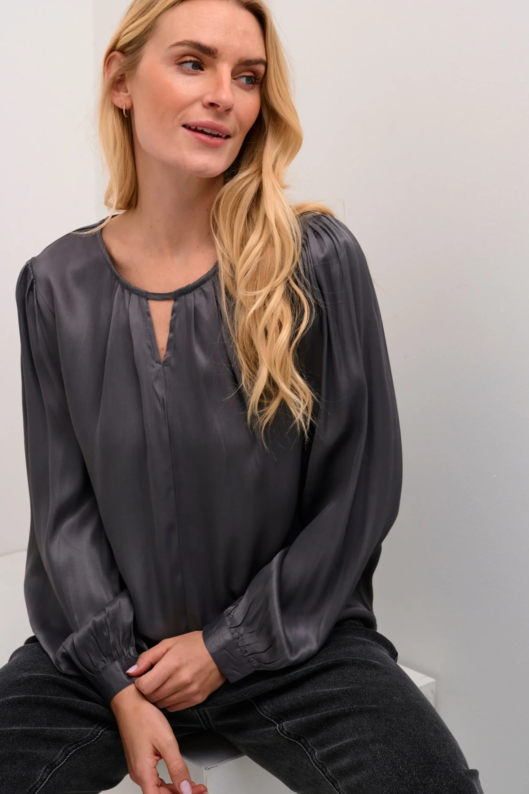 CRViria Blouse