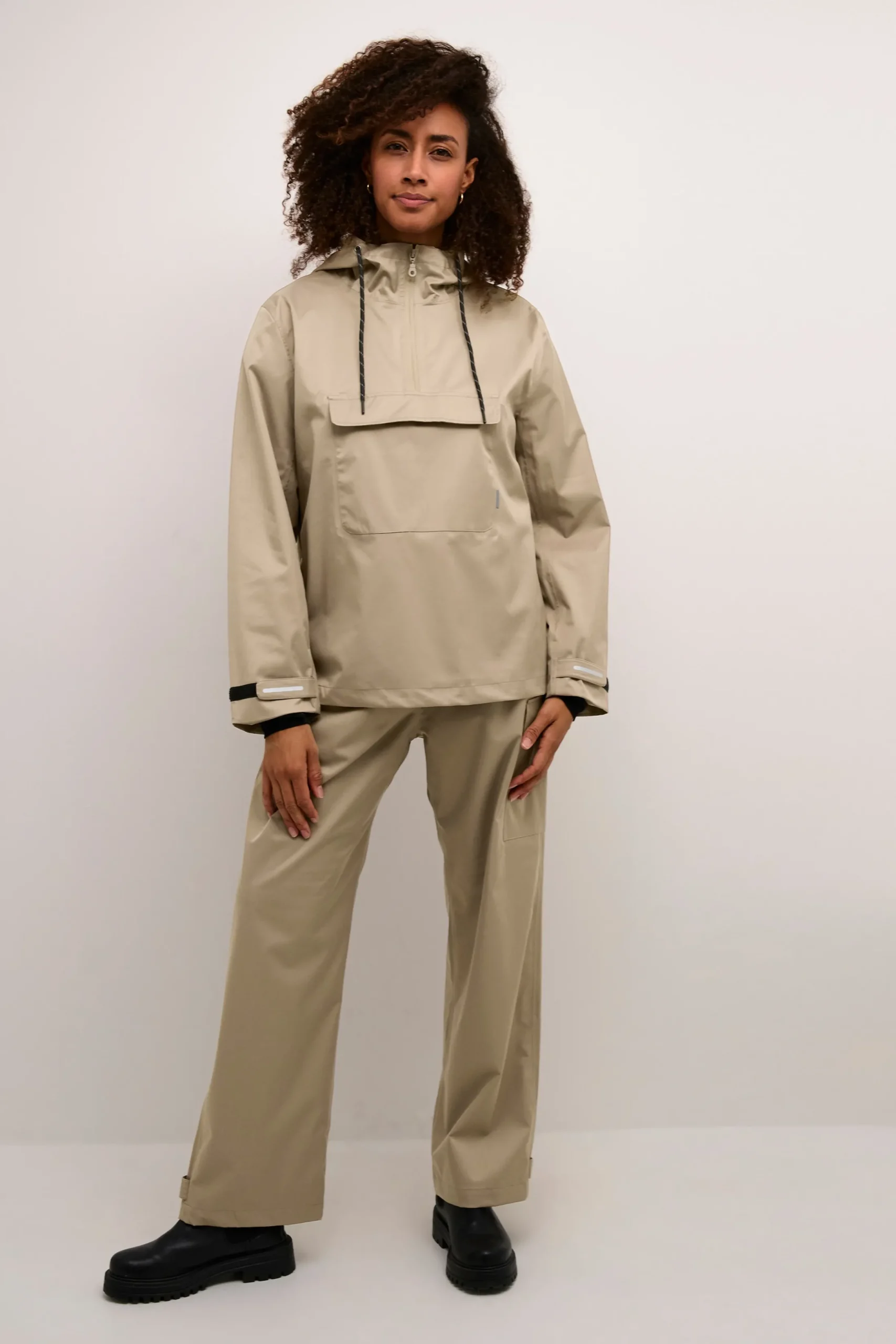 CRVivian Outerwear
