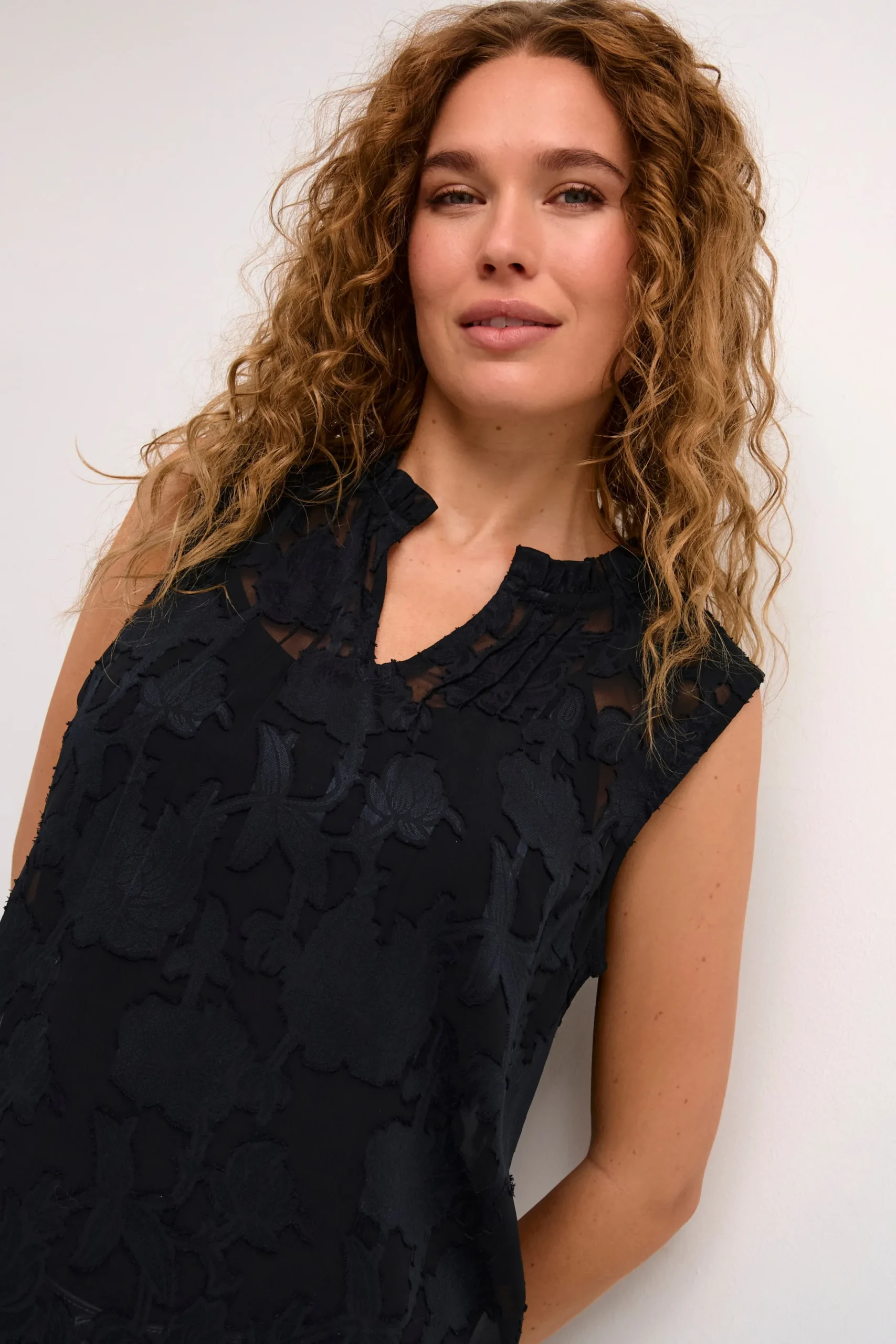 CRYana Top