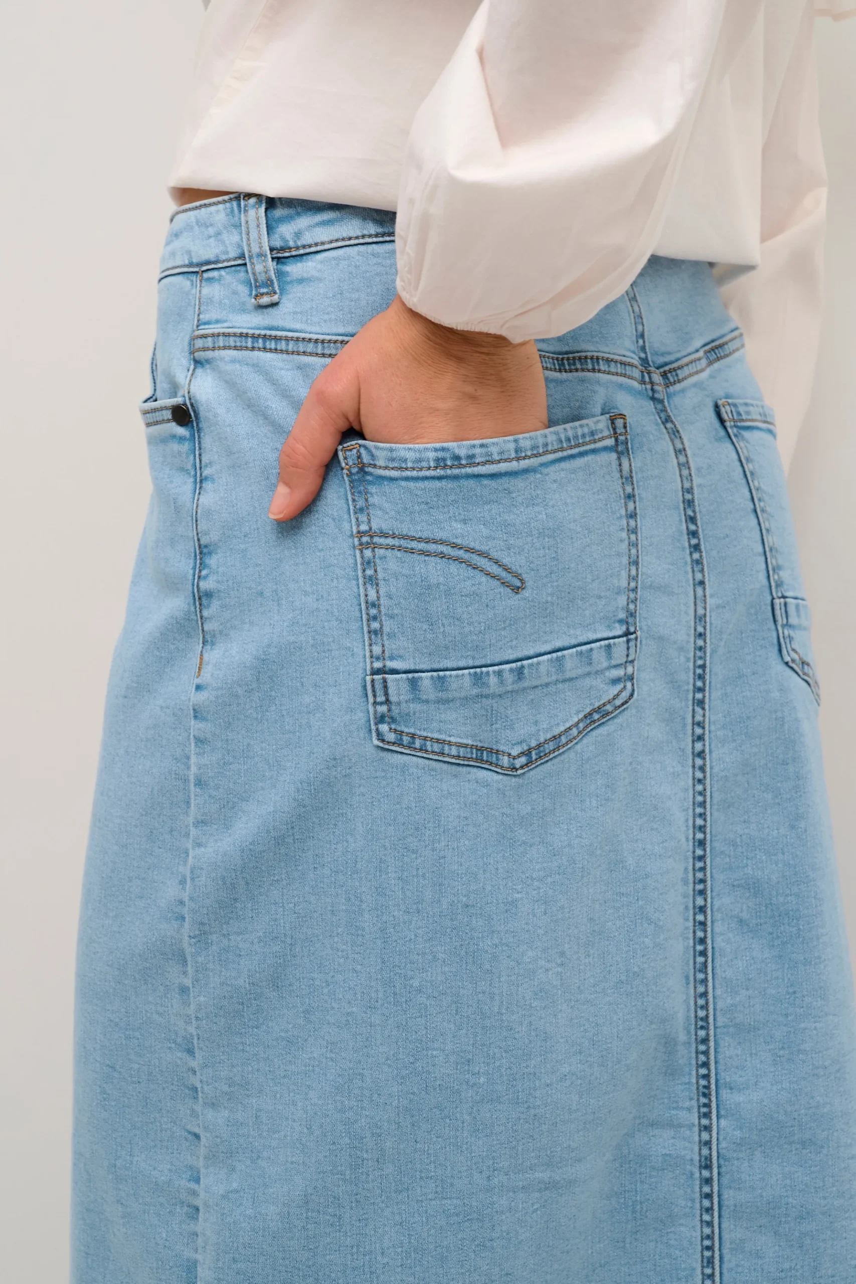 CUami Skirt