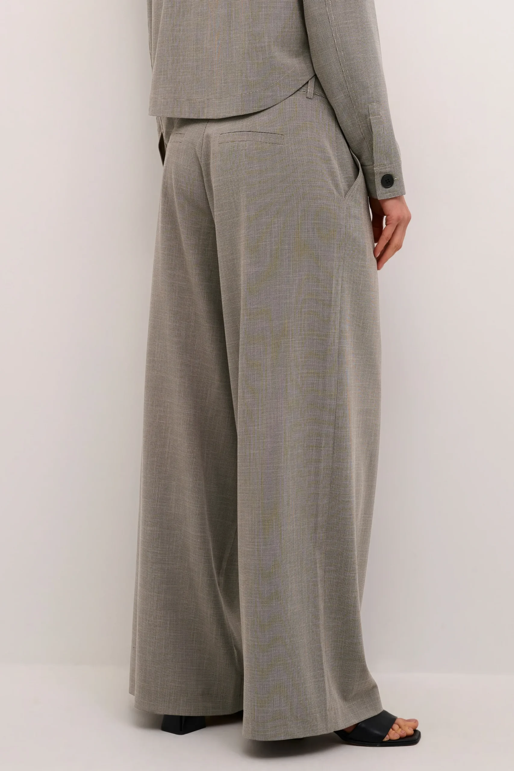 CUbartholine Trousers