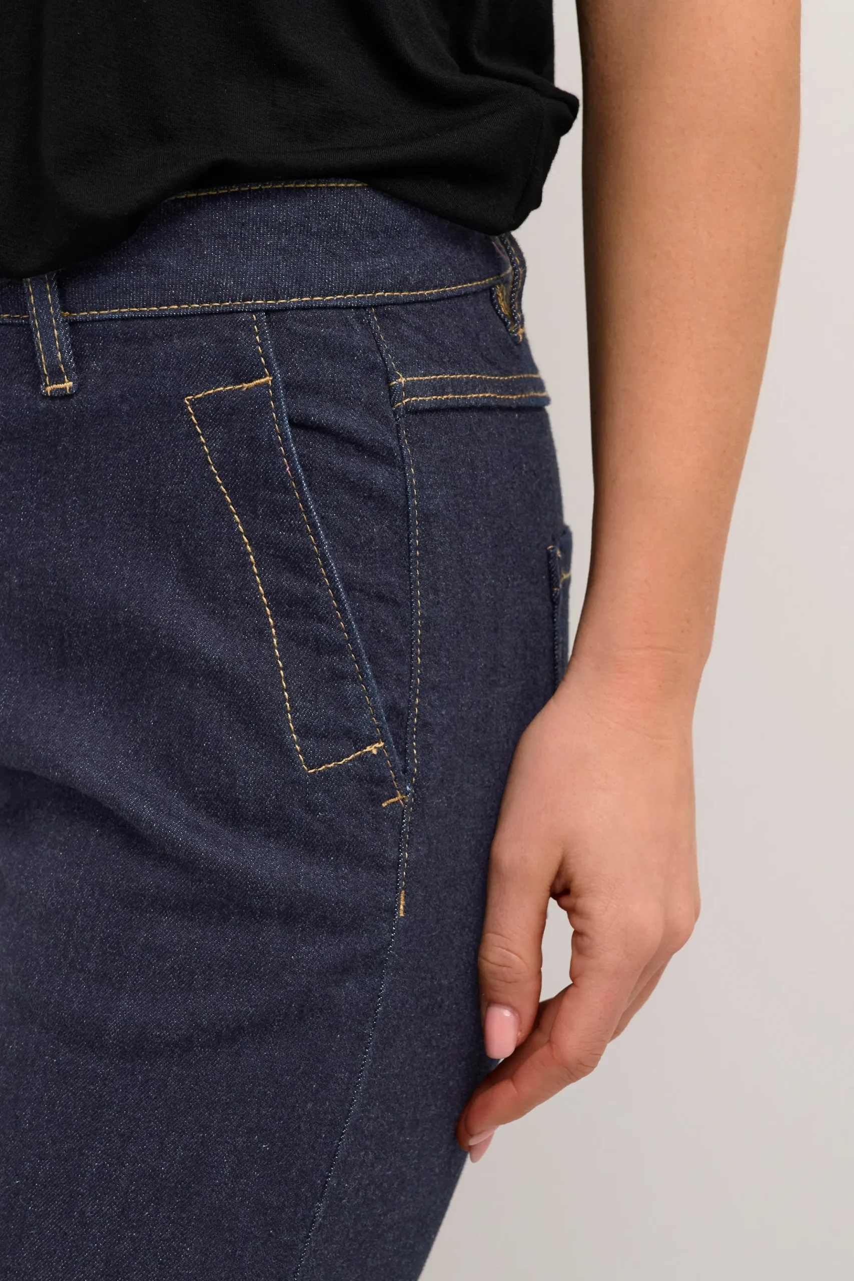 CUflara Jeans