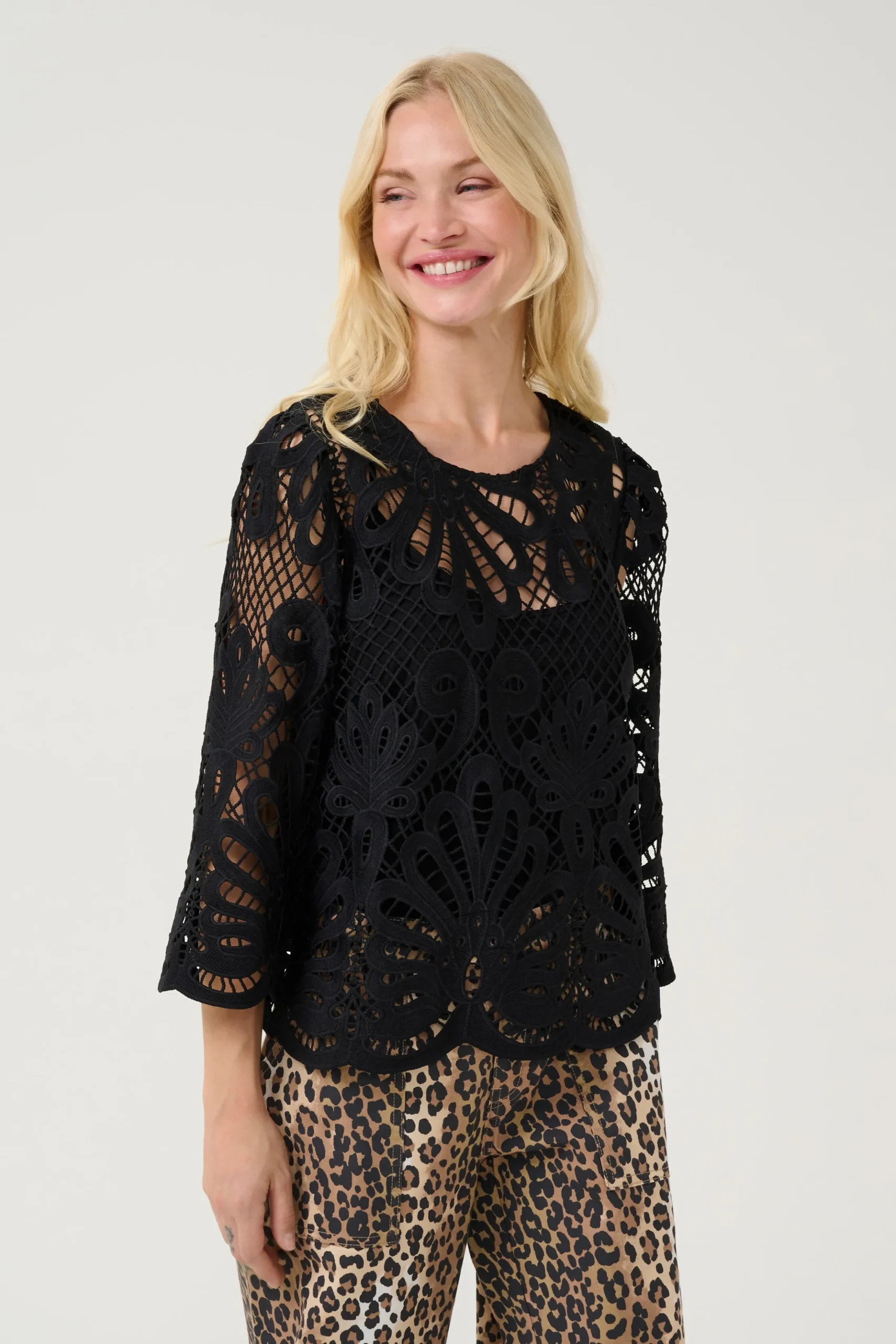CUsavin Blouse