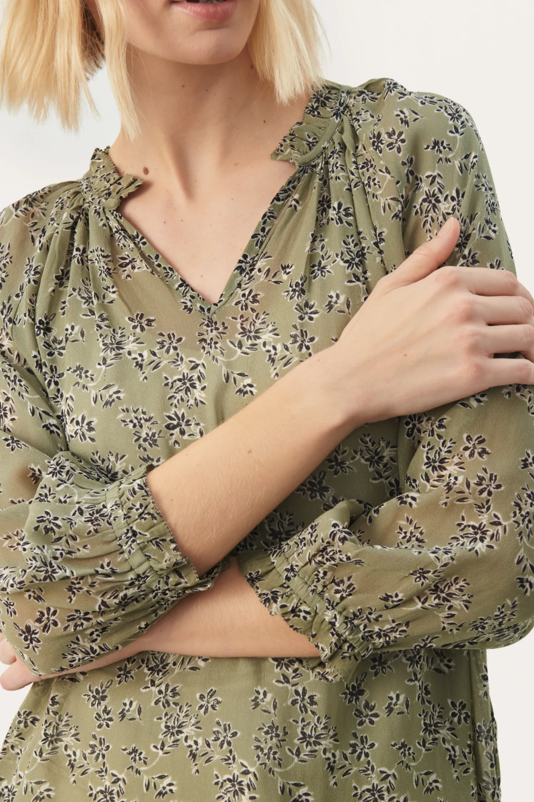 ElsiaPW Blouse