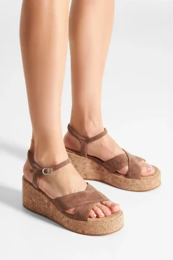 Emily Sandal