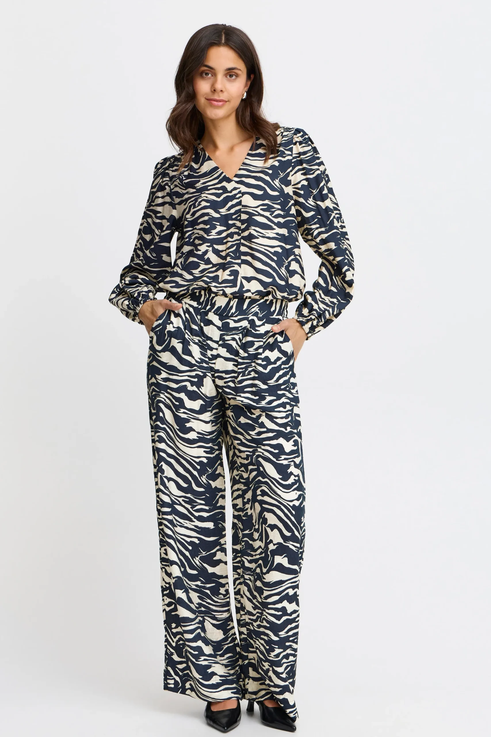 FRARIANA Trousers