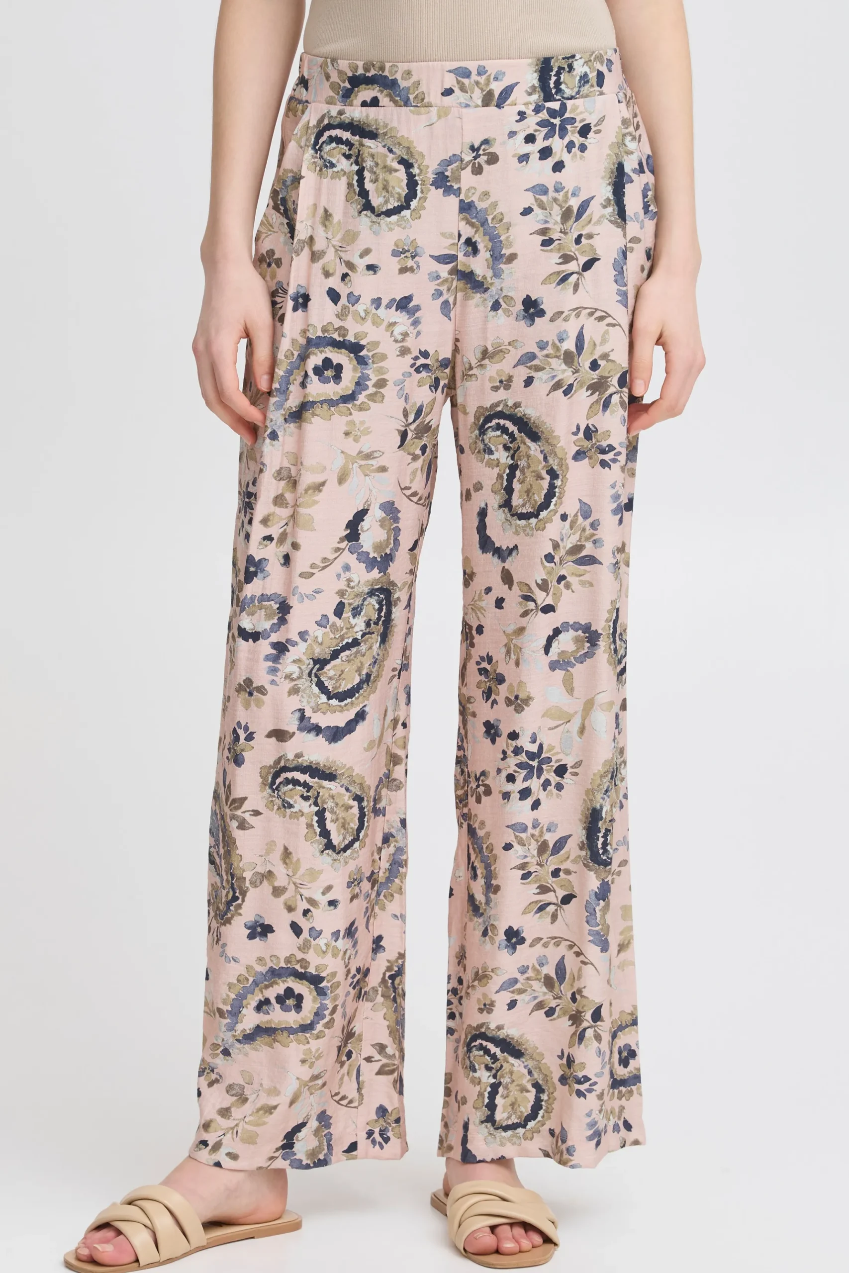 FRARIANA Trousers