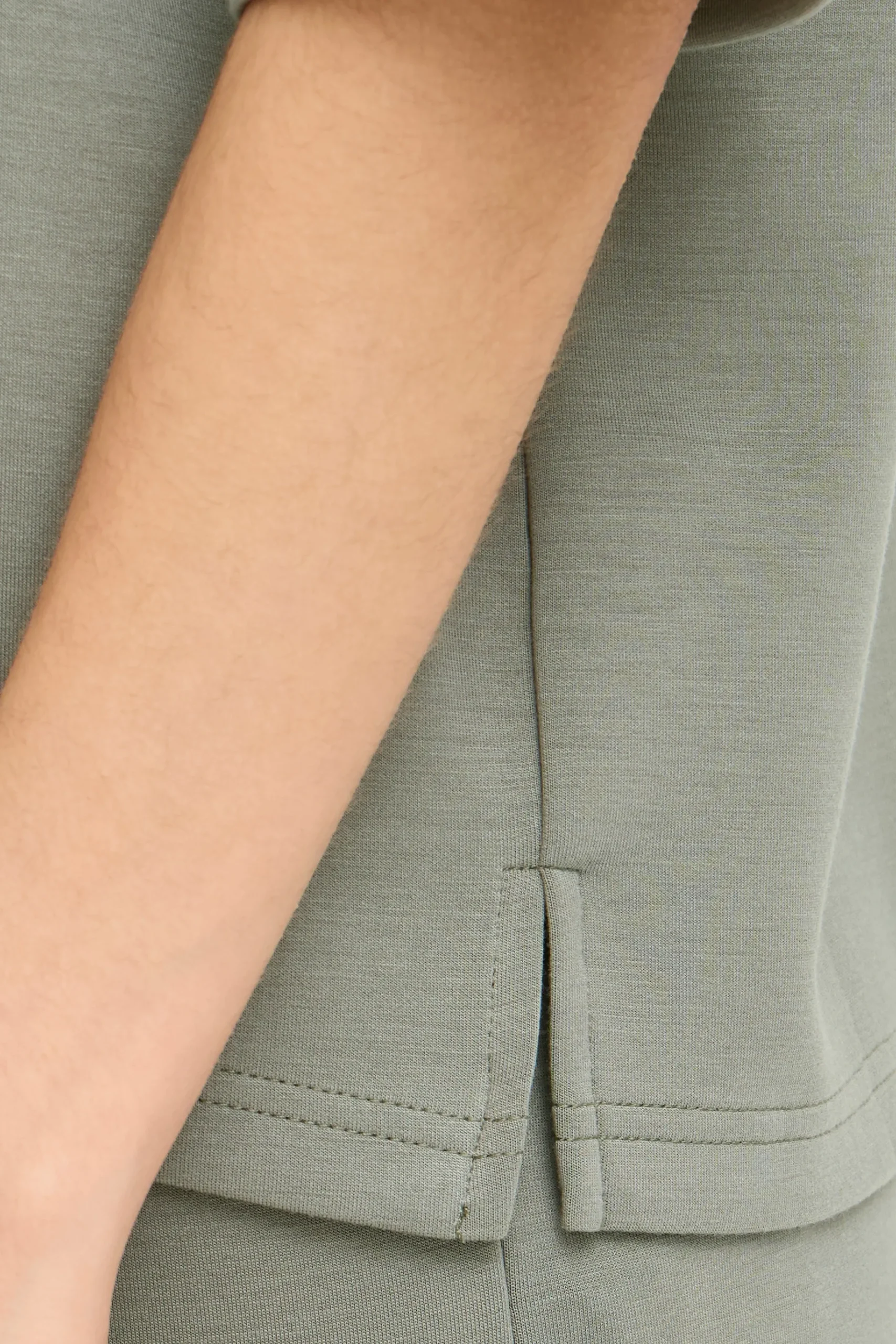 FRAURORA Sweatshirt