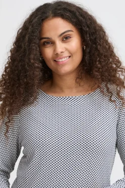 FRNIA T-shirt