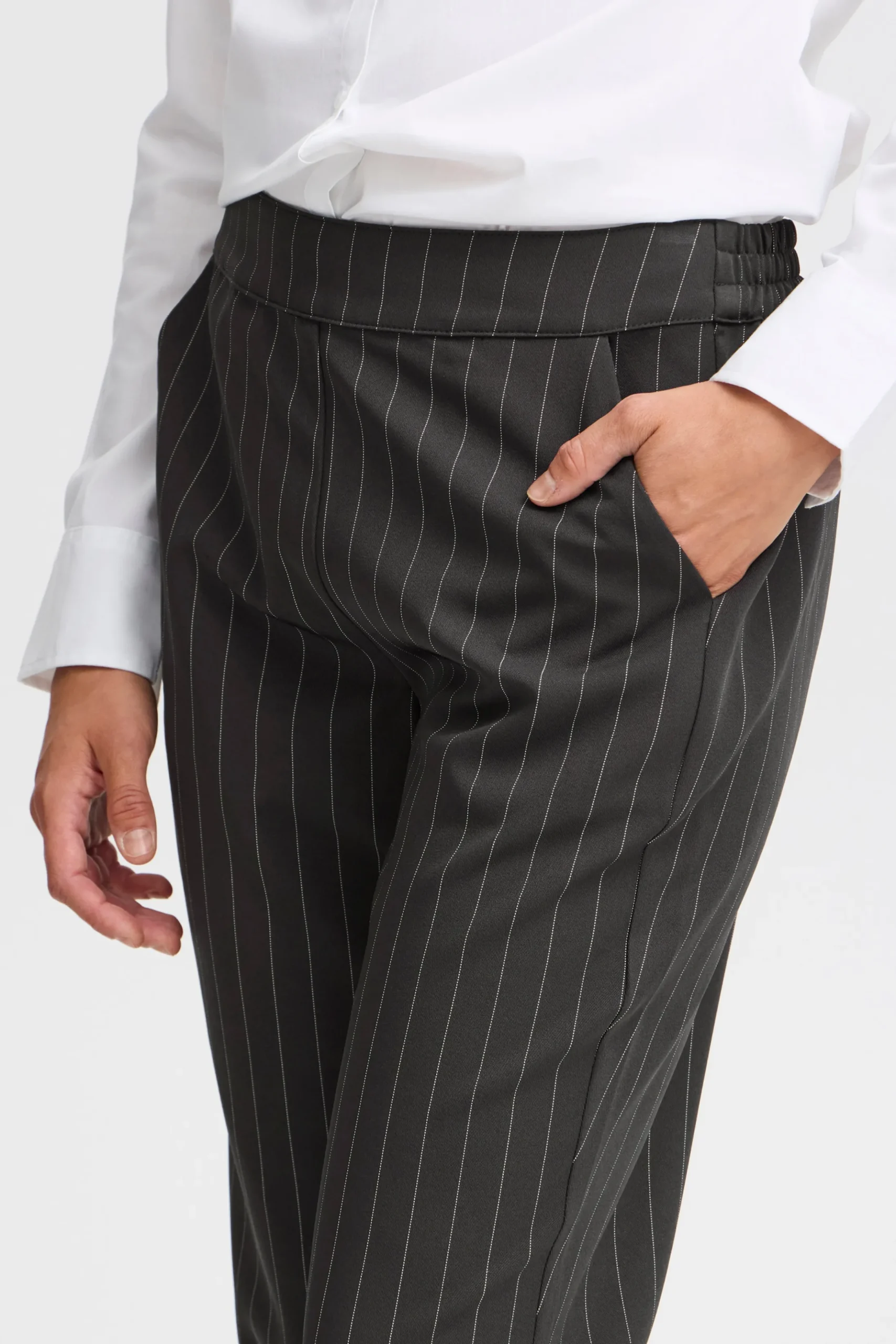 FRPAMILA Trousers