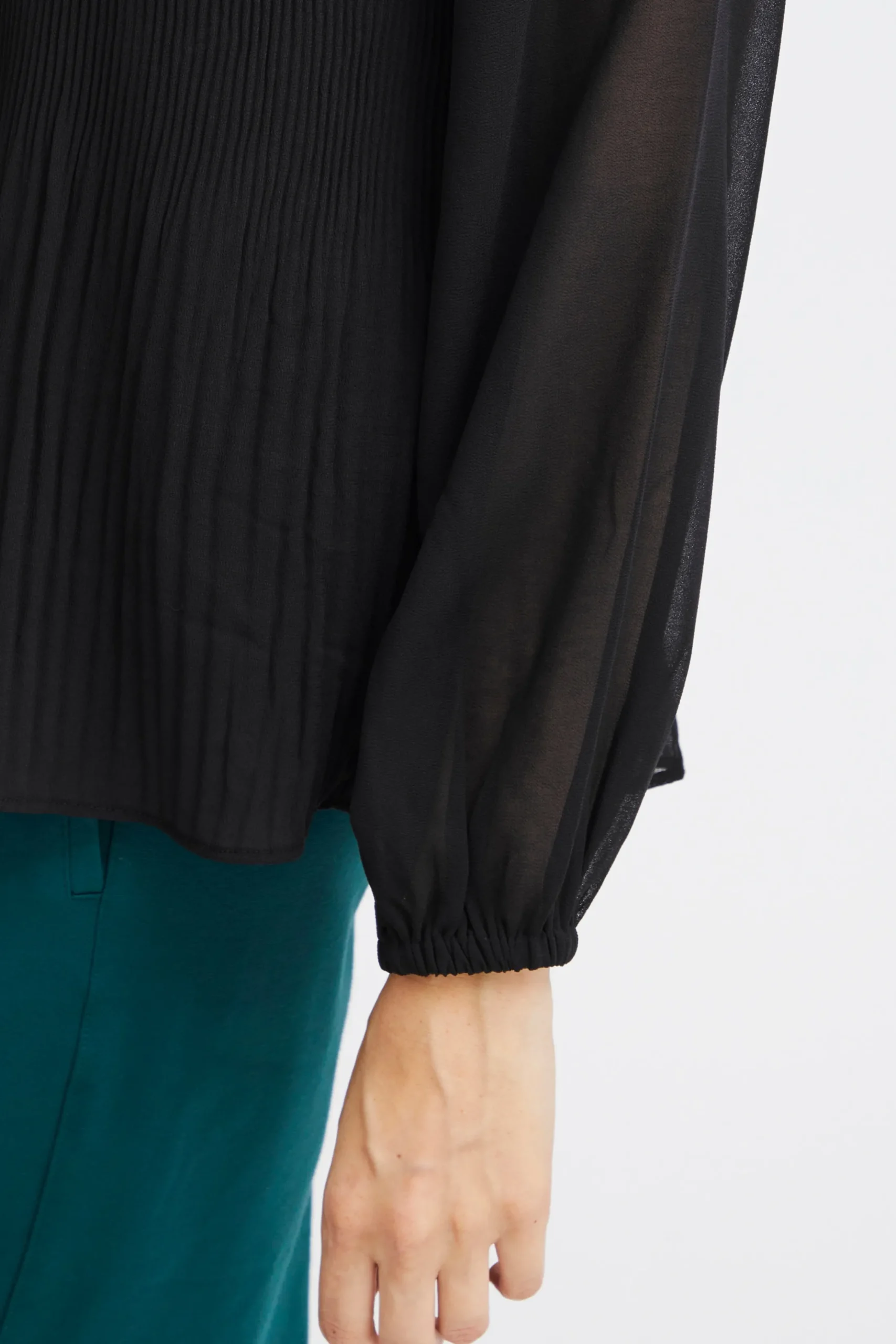 FRPLEATS Blouse