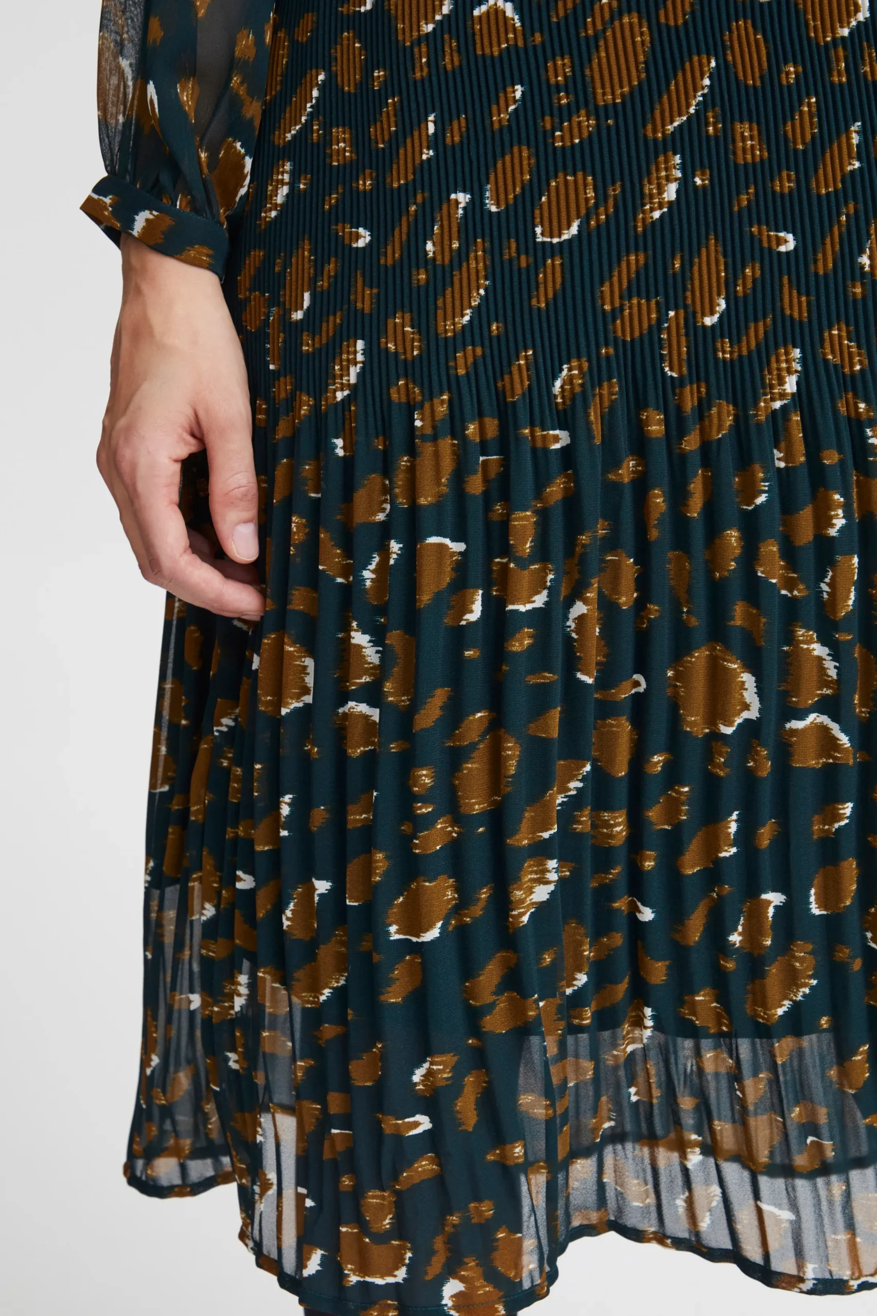 FRPLEATS Dress