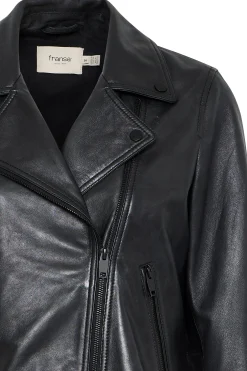 FRRAVA Outerwear