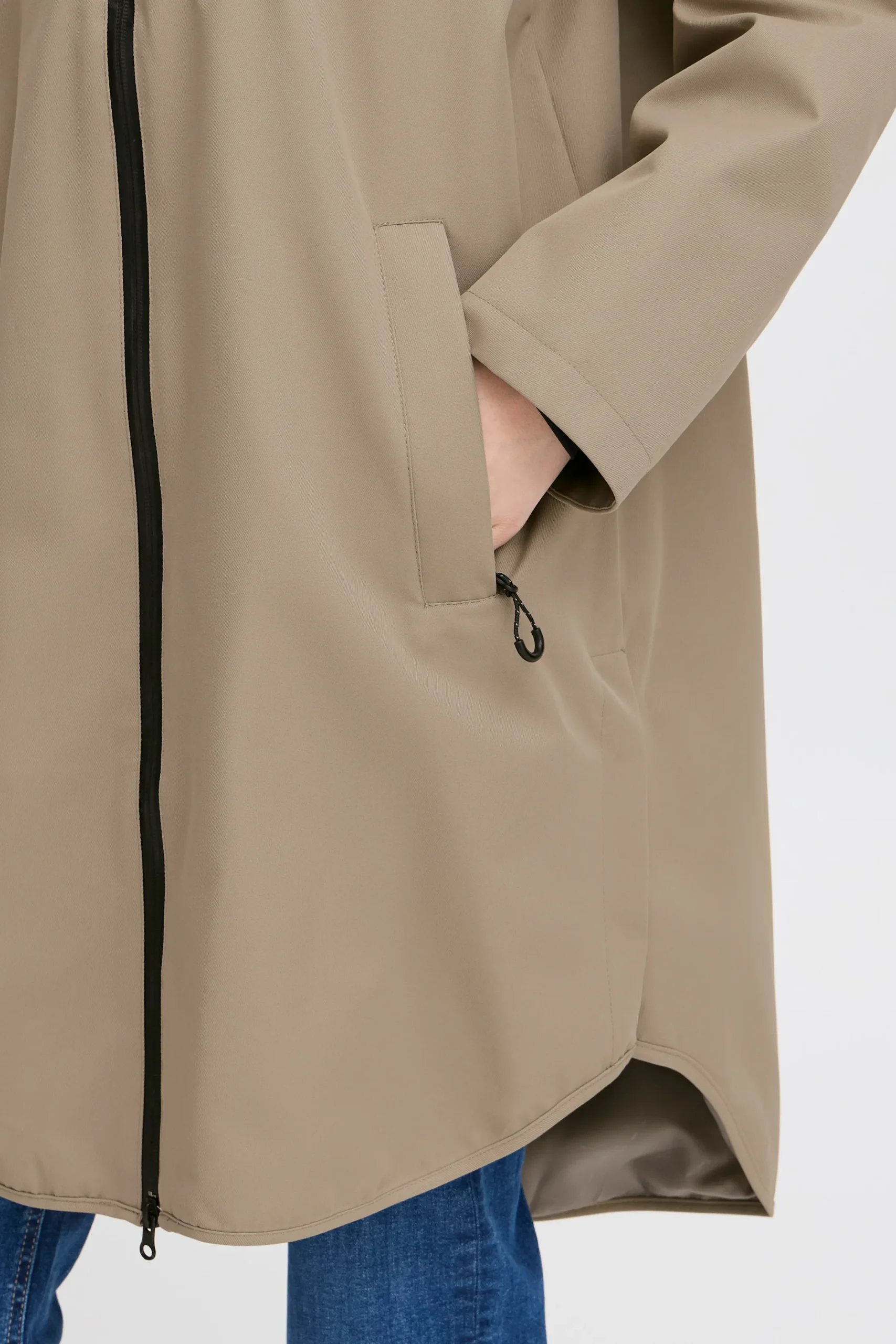 FRSHELLY Outerwear