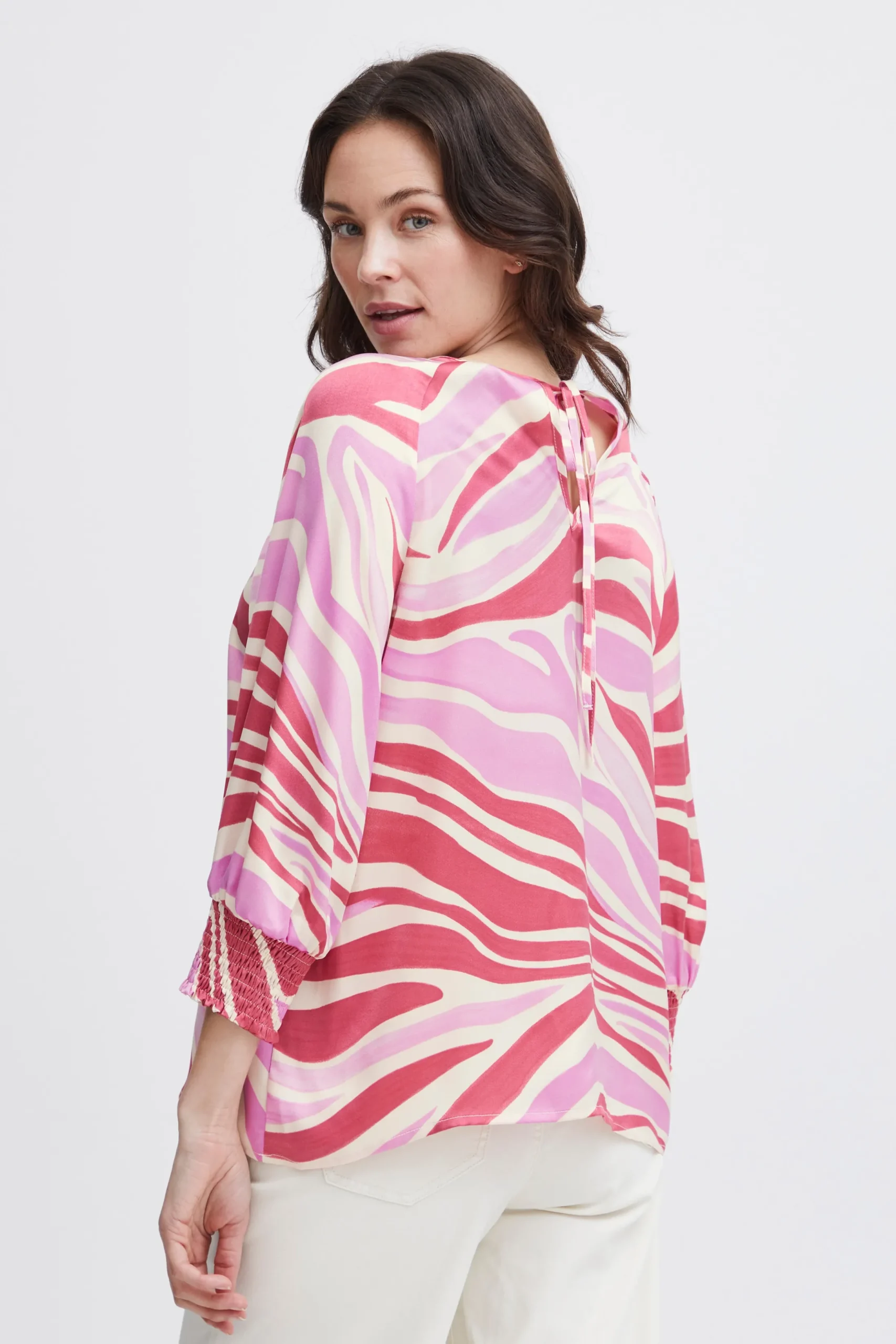 FRZENA Blouse