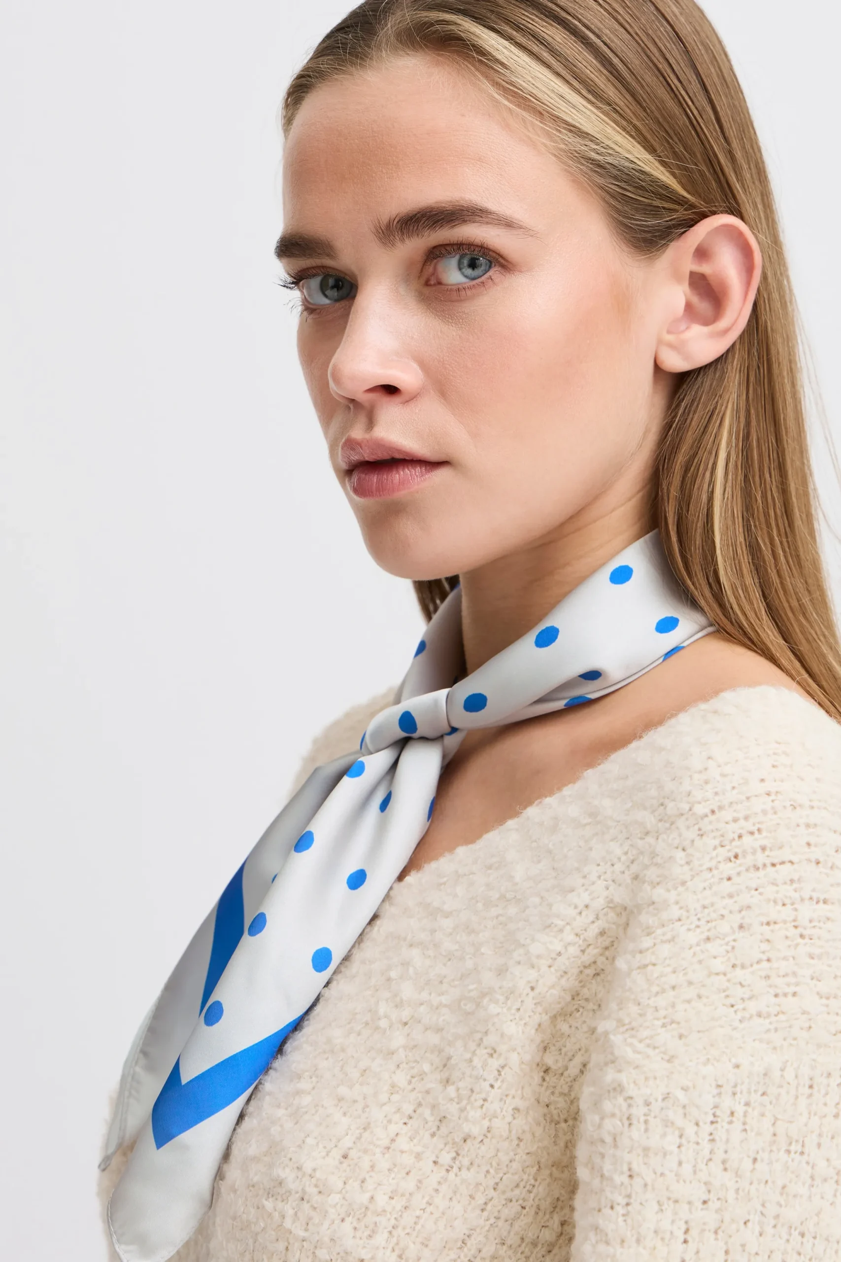 IABRIANNE Scarf