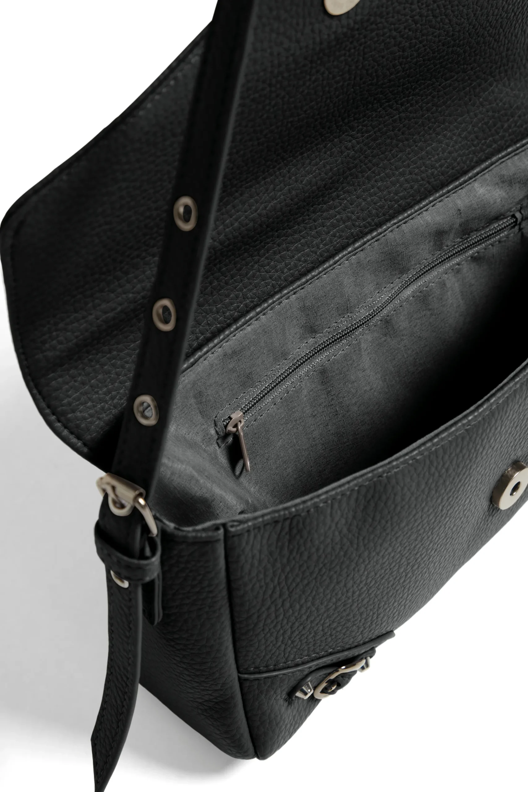 IADISA Bag