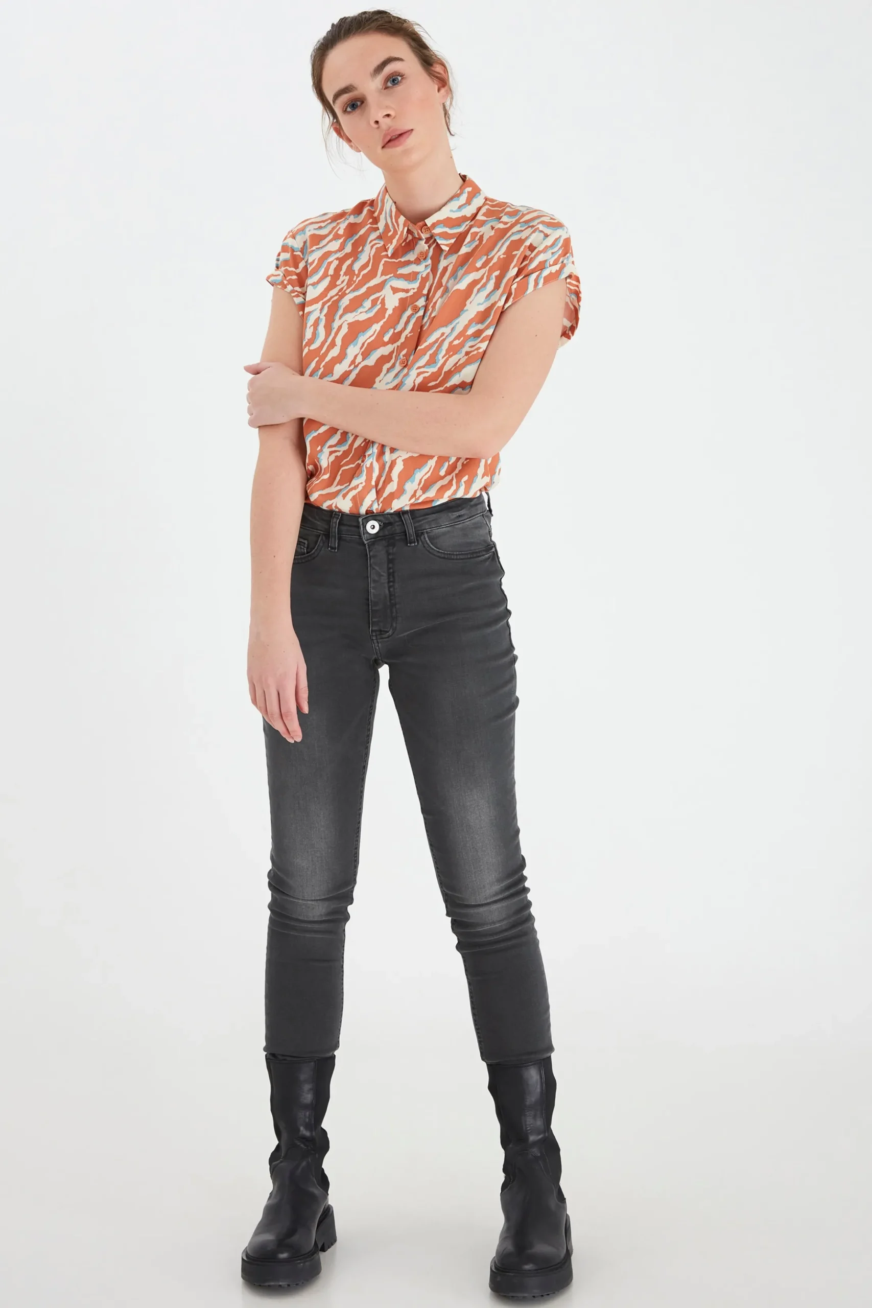 IHTWIGGY Jeans