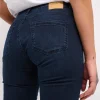32 Jeans