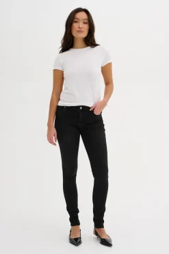 32 Jeans