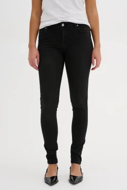 32 Jeans