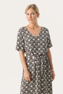 JosiaPW Dress
