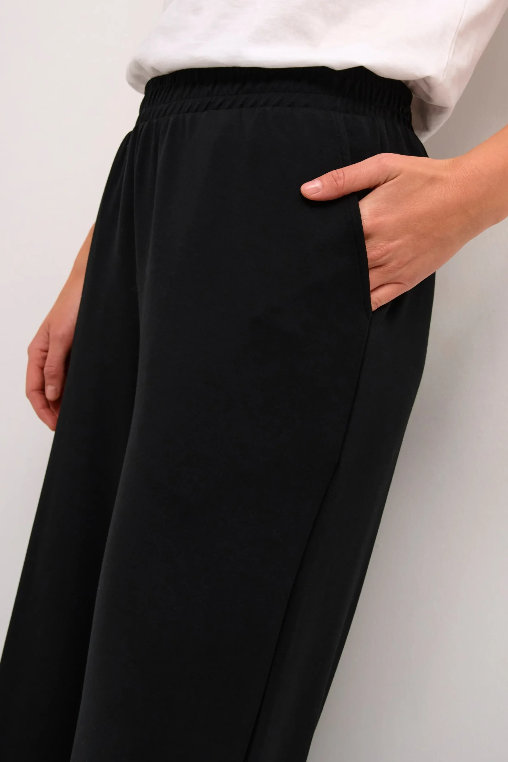 KAannika Trousers