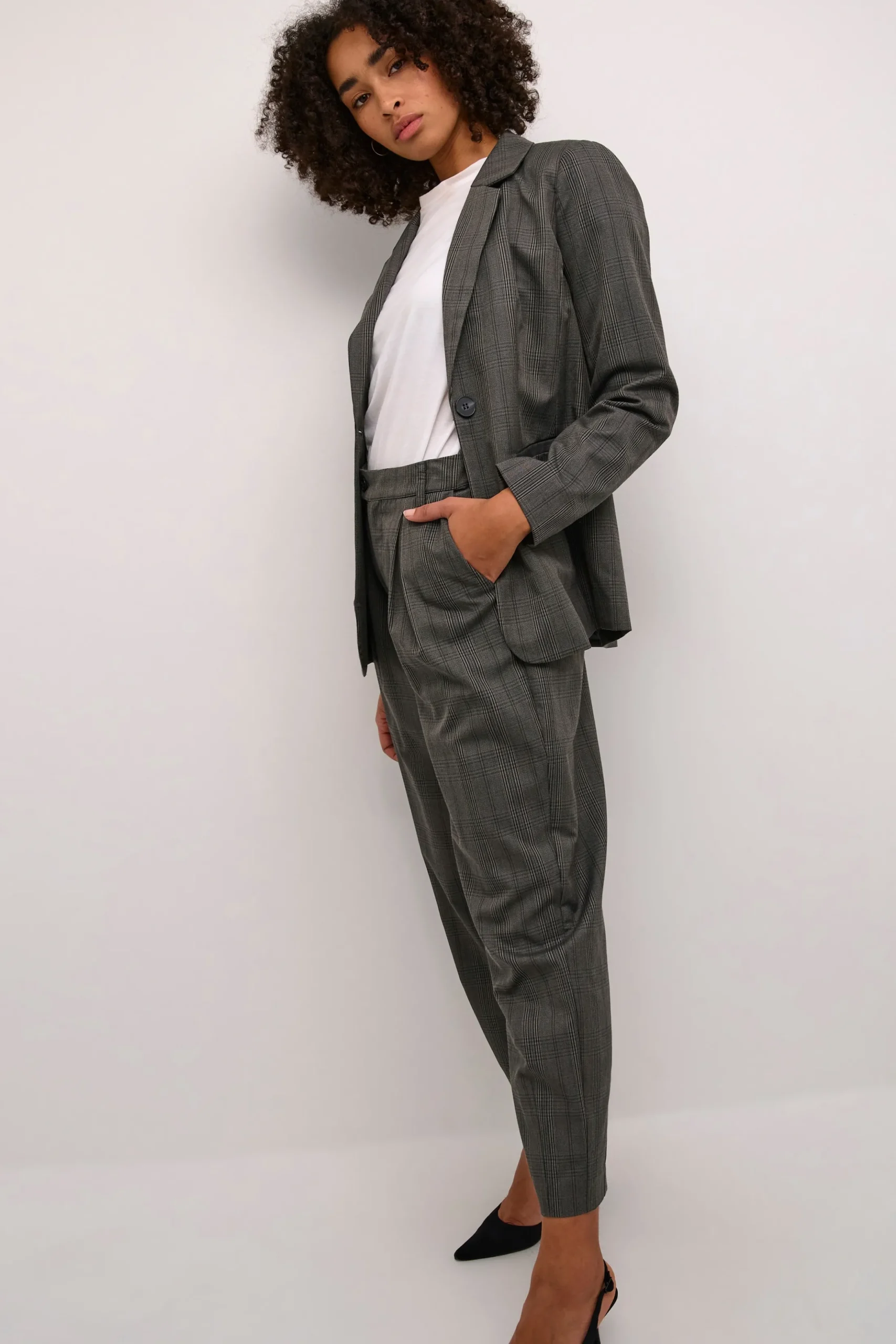 KAdori Trousers