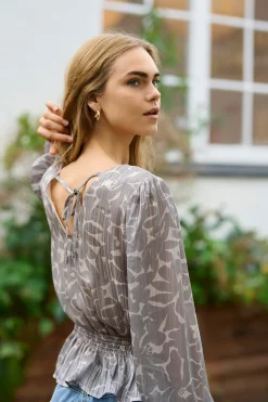 KAemma Blouse