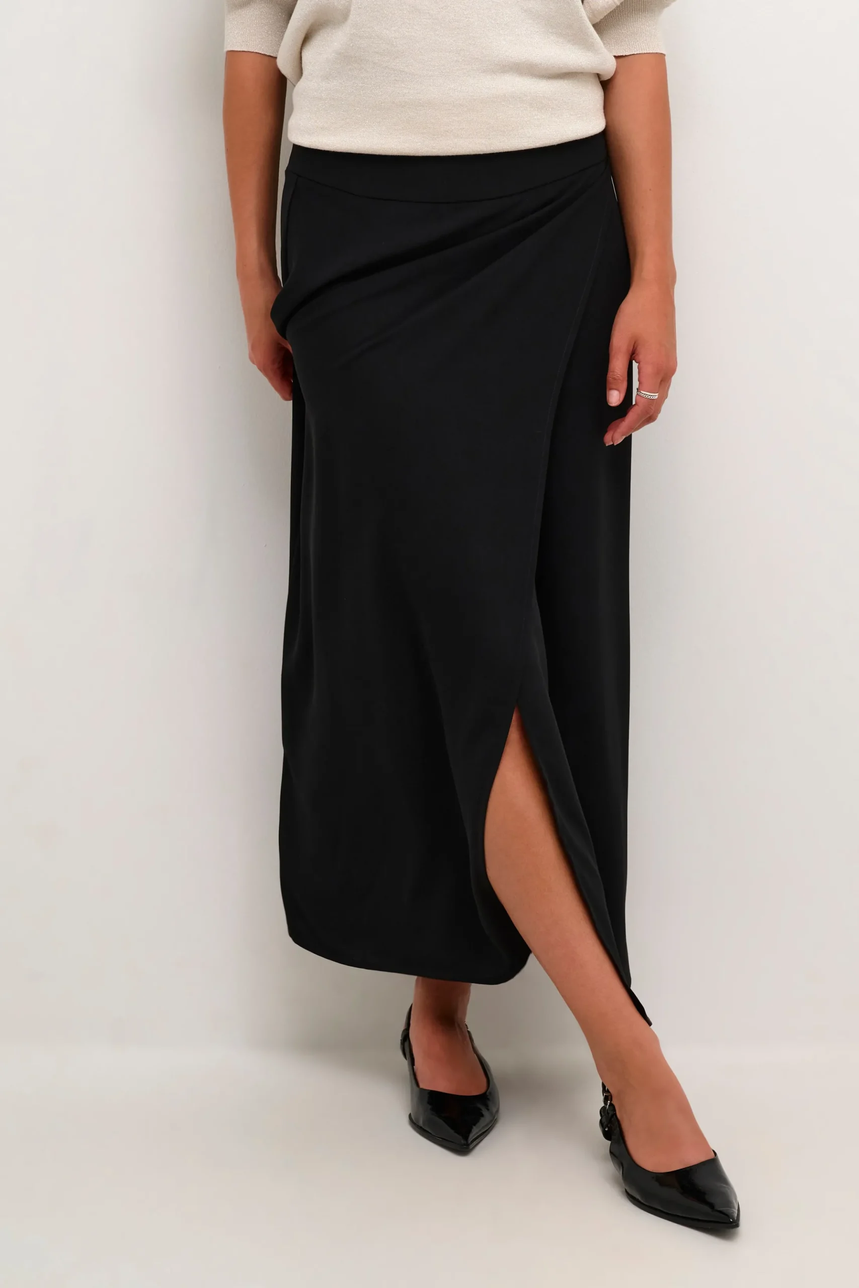 KAillis Skirt