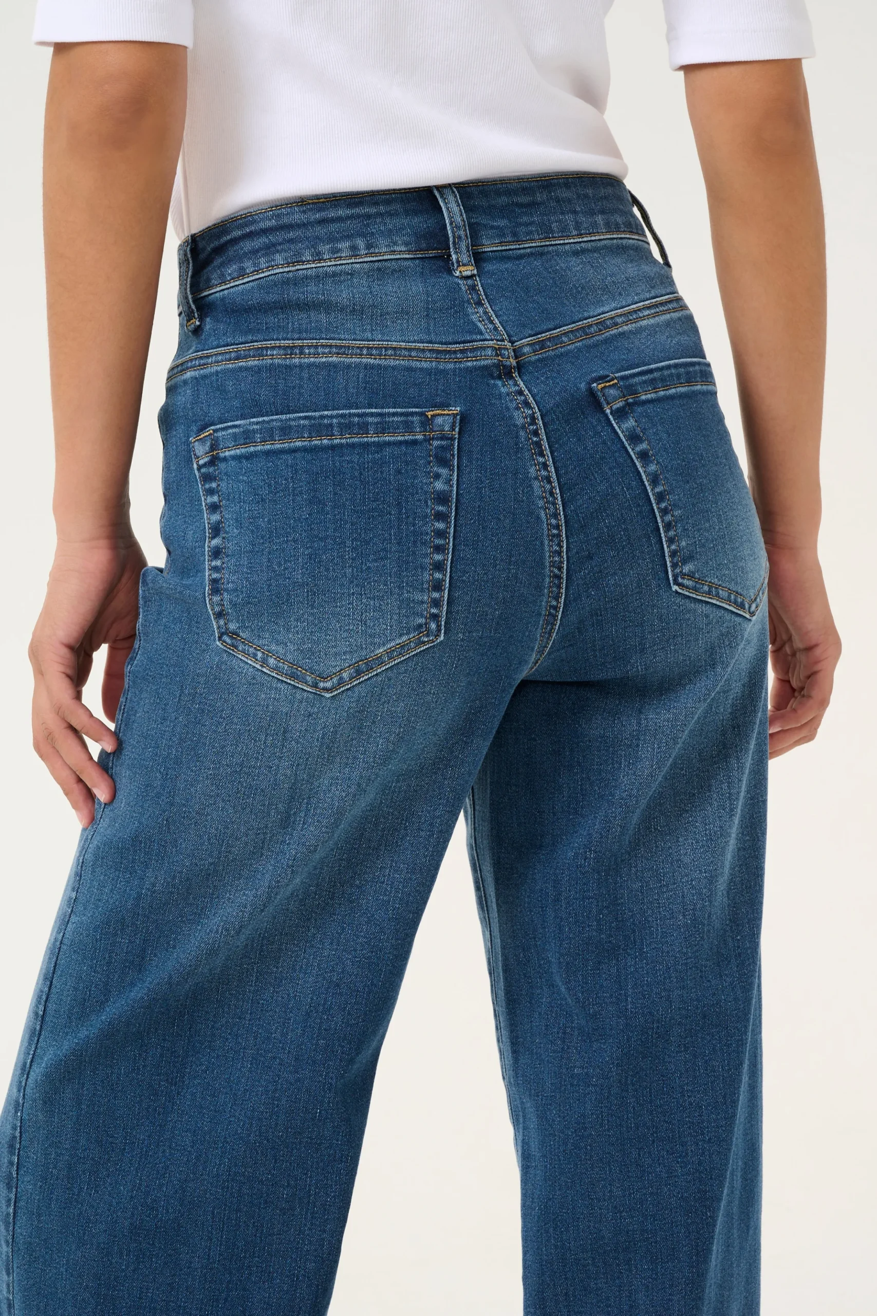 KAkarla Jeans