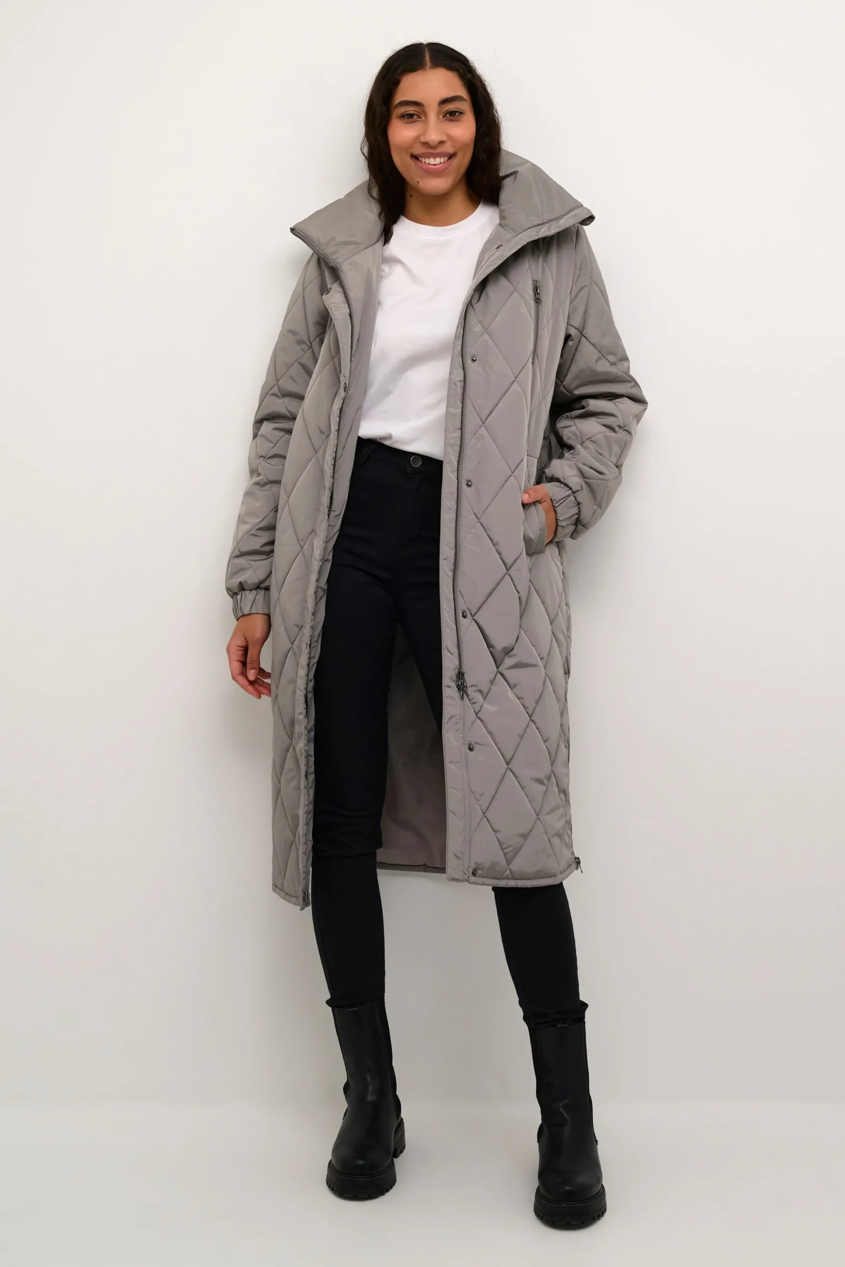 KAlindsay Outerwear