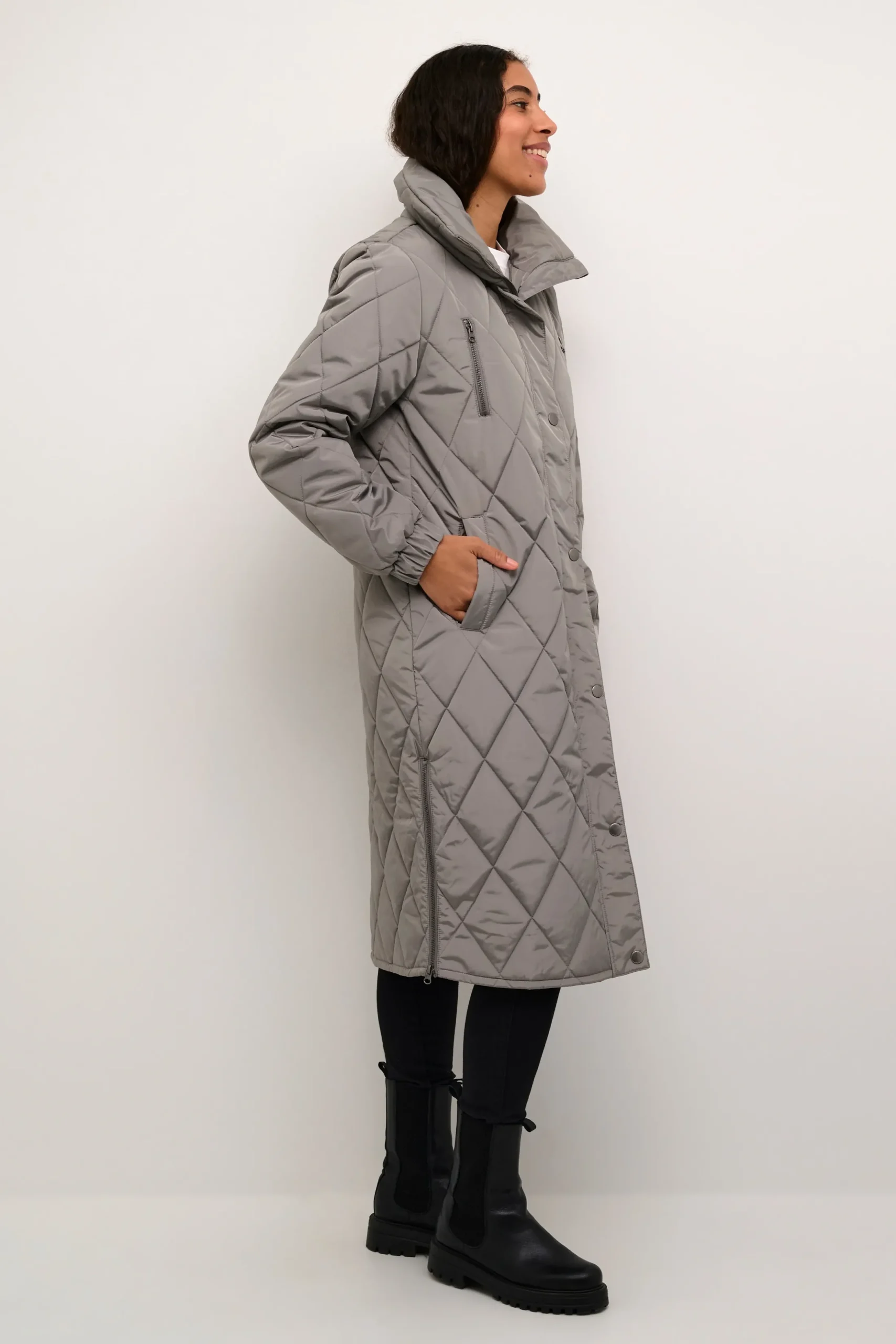KAlindsay Outerwear